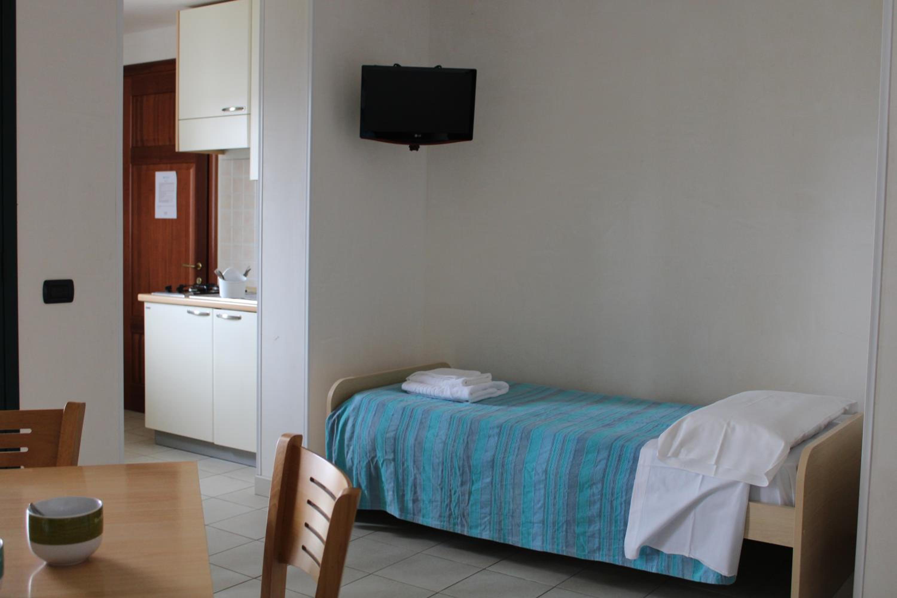 One-Bedroom Apartment with Pool View