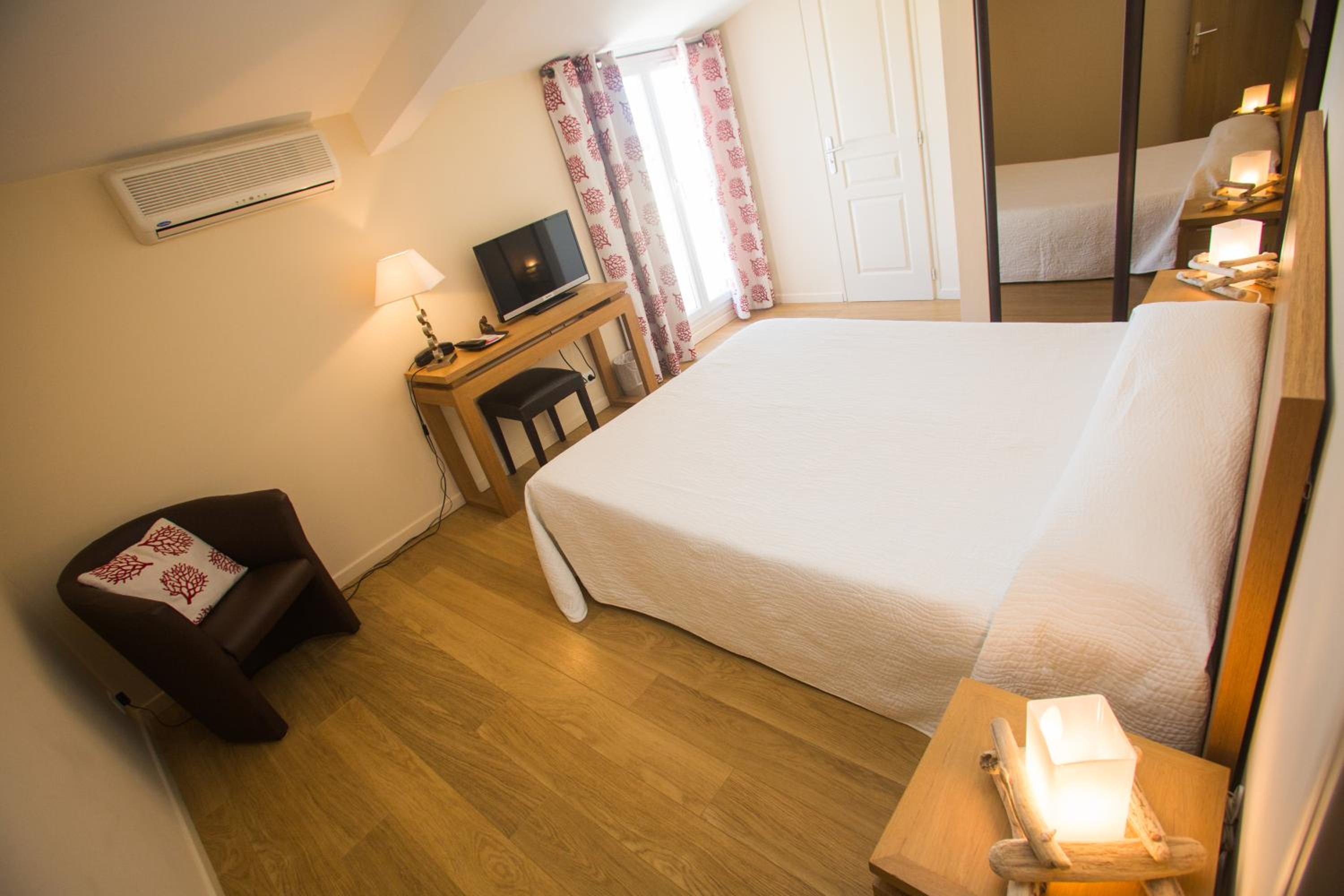 Double Room with Terrace - Photo 3
