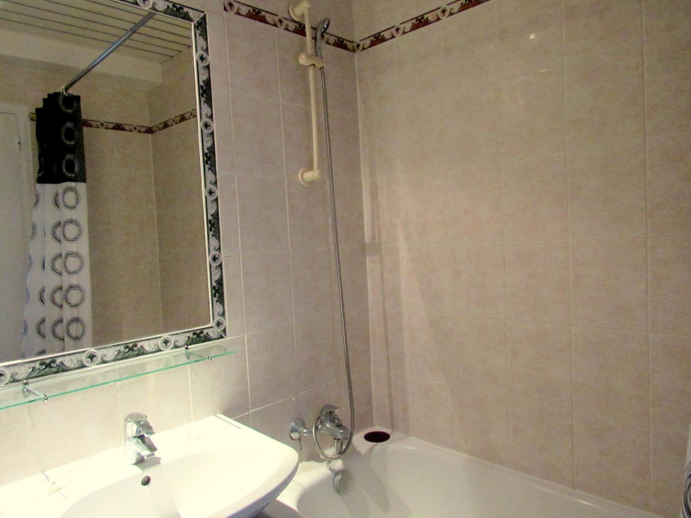 2 Adjacent Rooms photo 3
