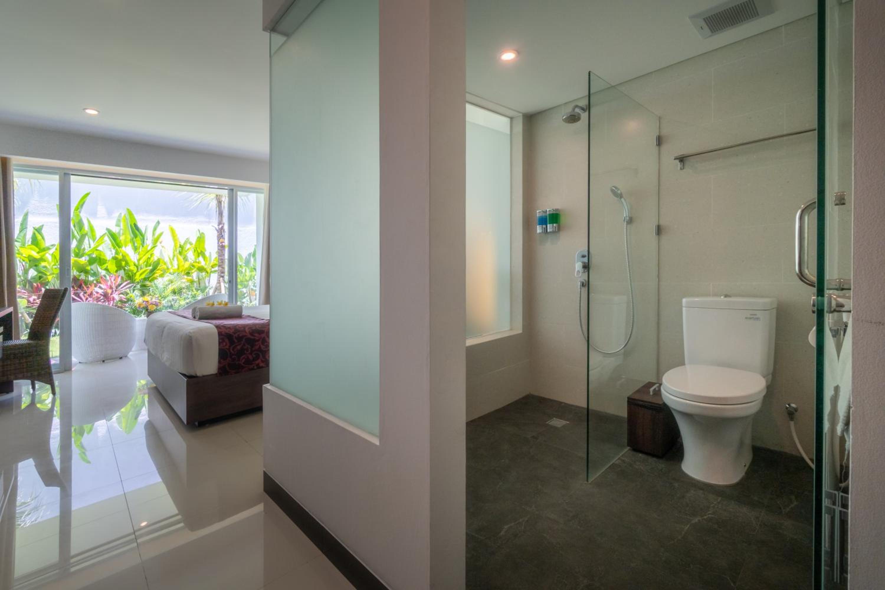 Double Room with Garden View - Photo 3