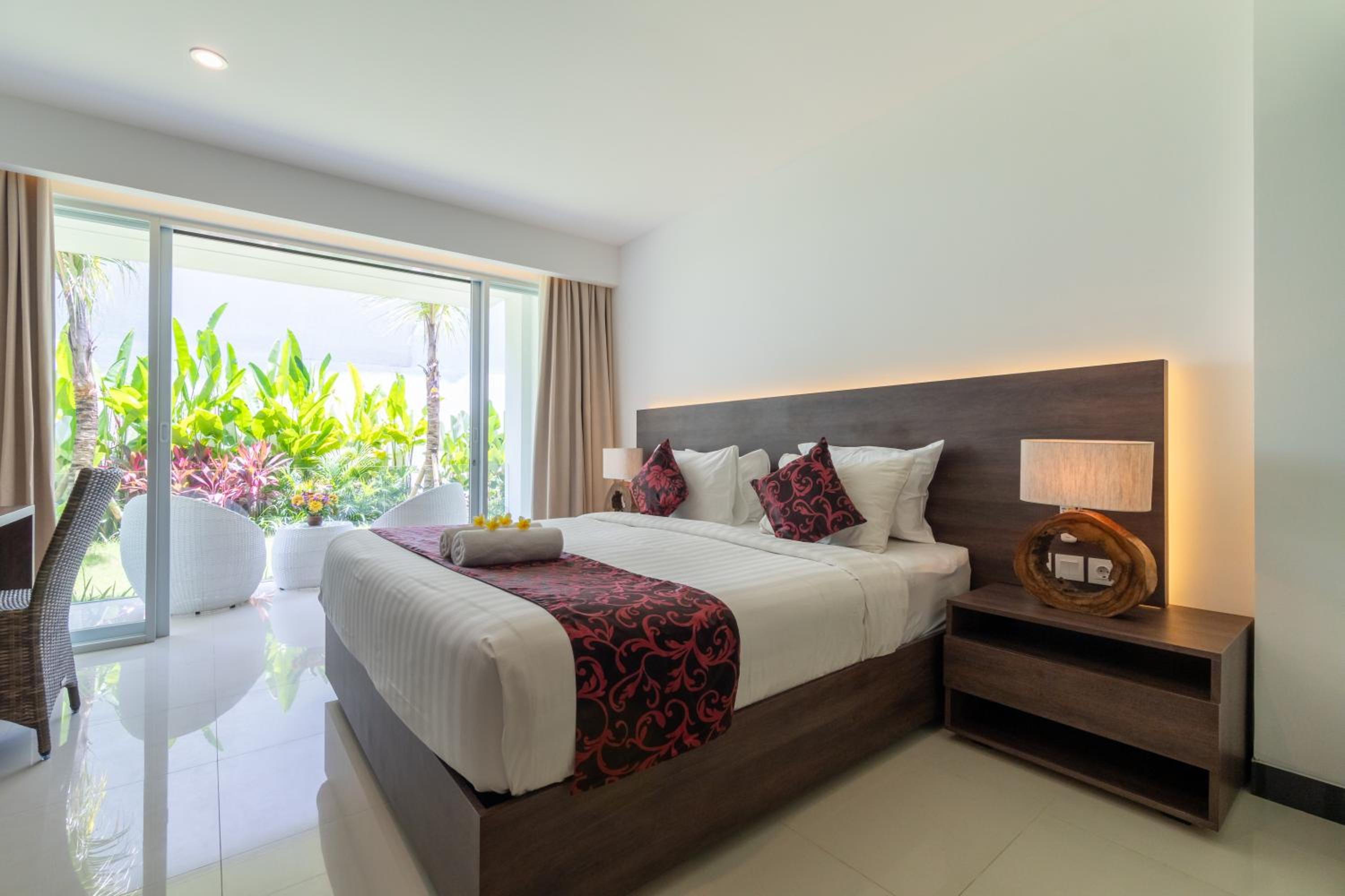 Double Room with Garden View - Photo 2