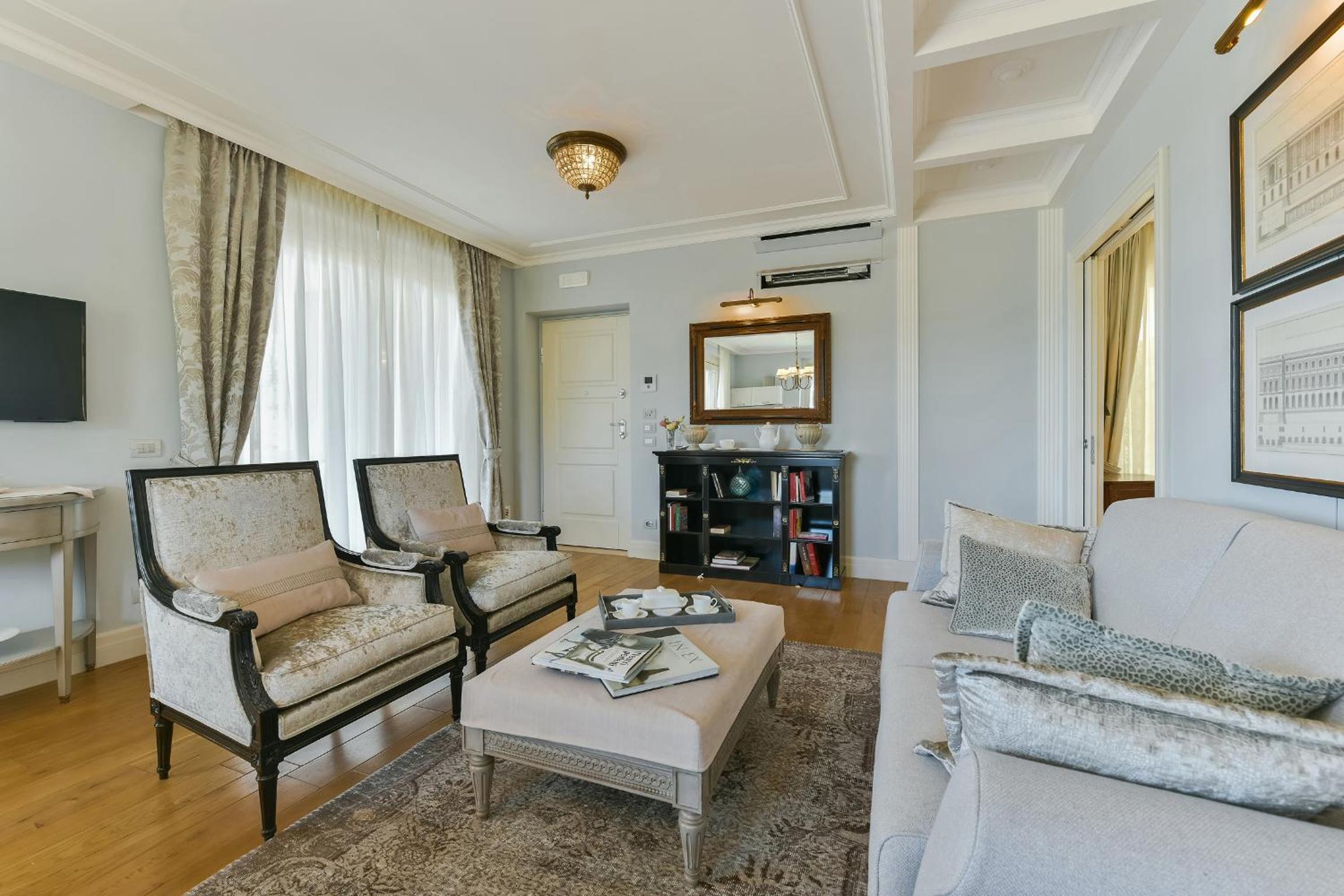 Premier Two-Bedroom Apartment photo 1