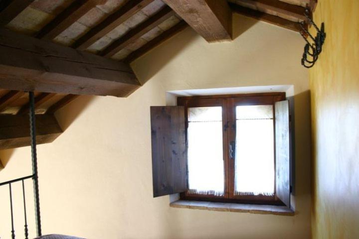 Triple Room with Shared Bathroom photo 3