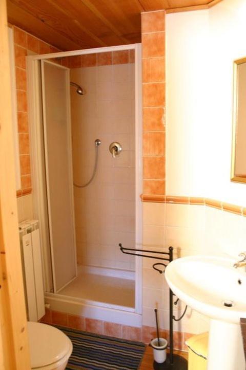 Double Room with Private Bathroom photo 3