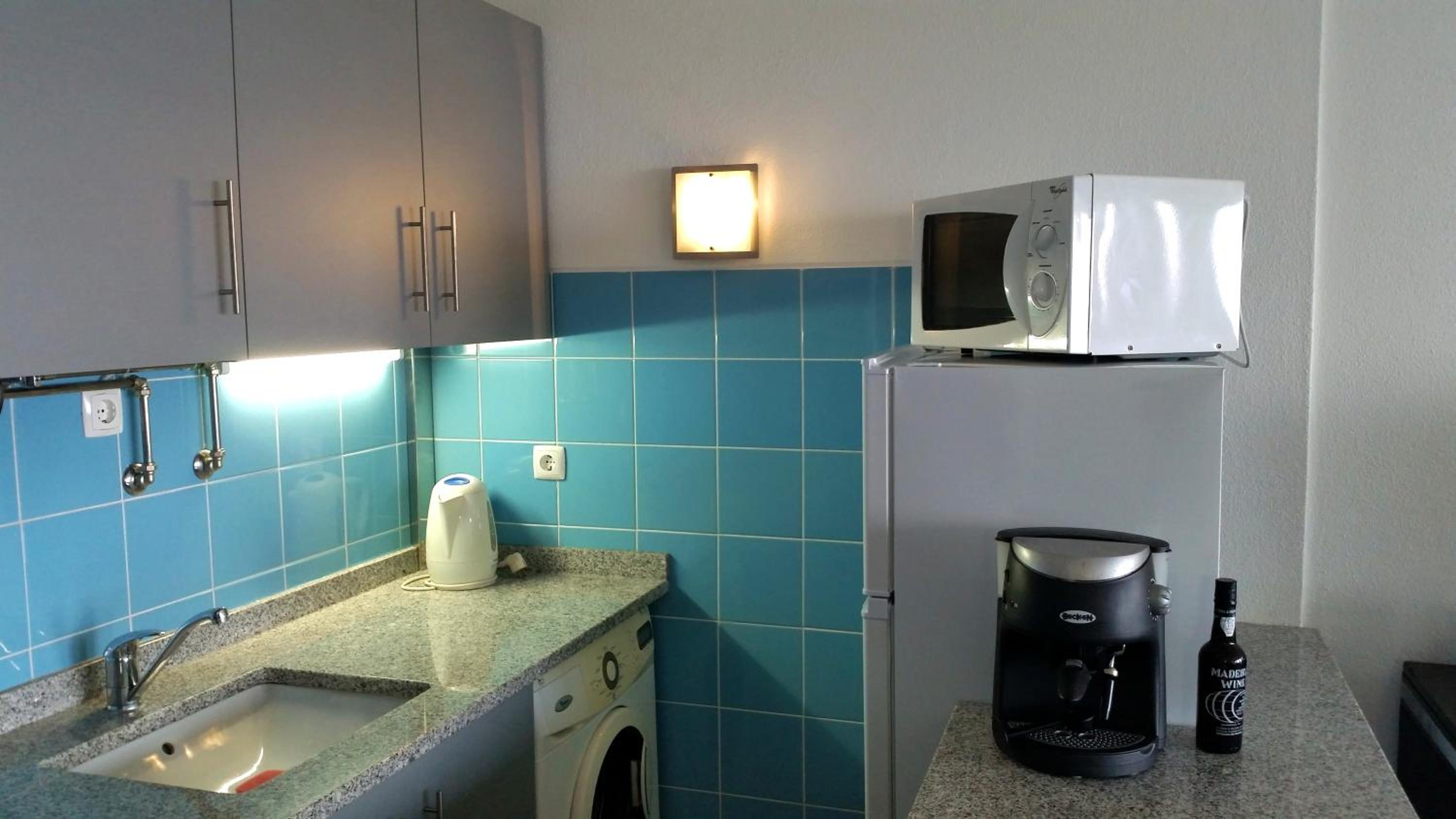 Studio Apartment with Sea View photo 3