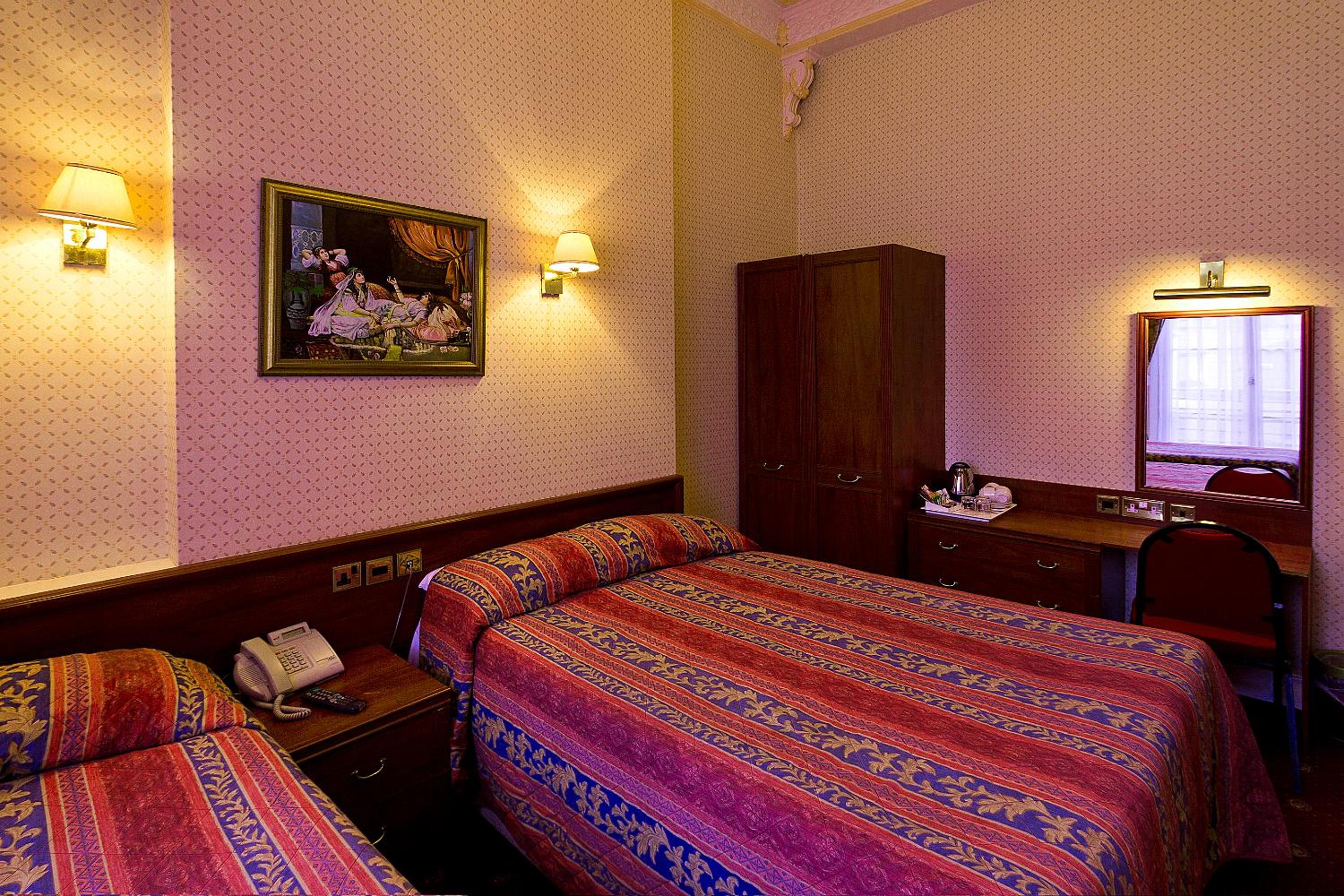 Quadruple Room photo 2