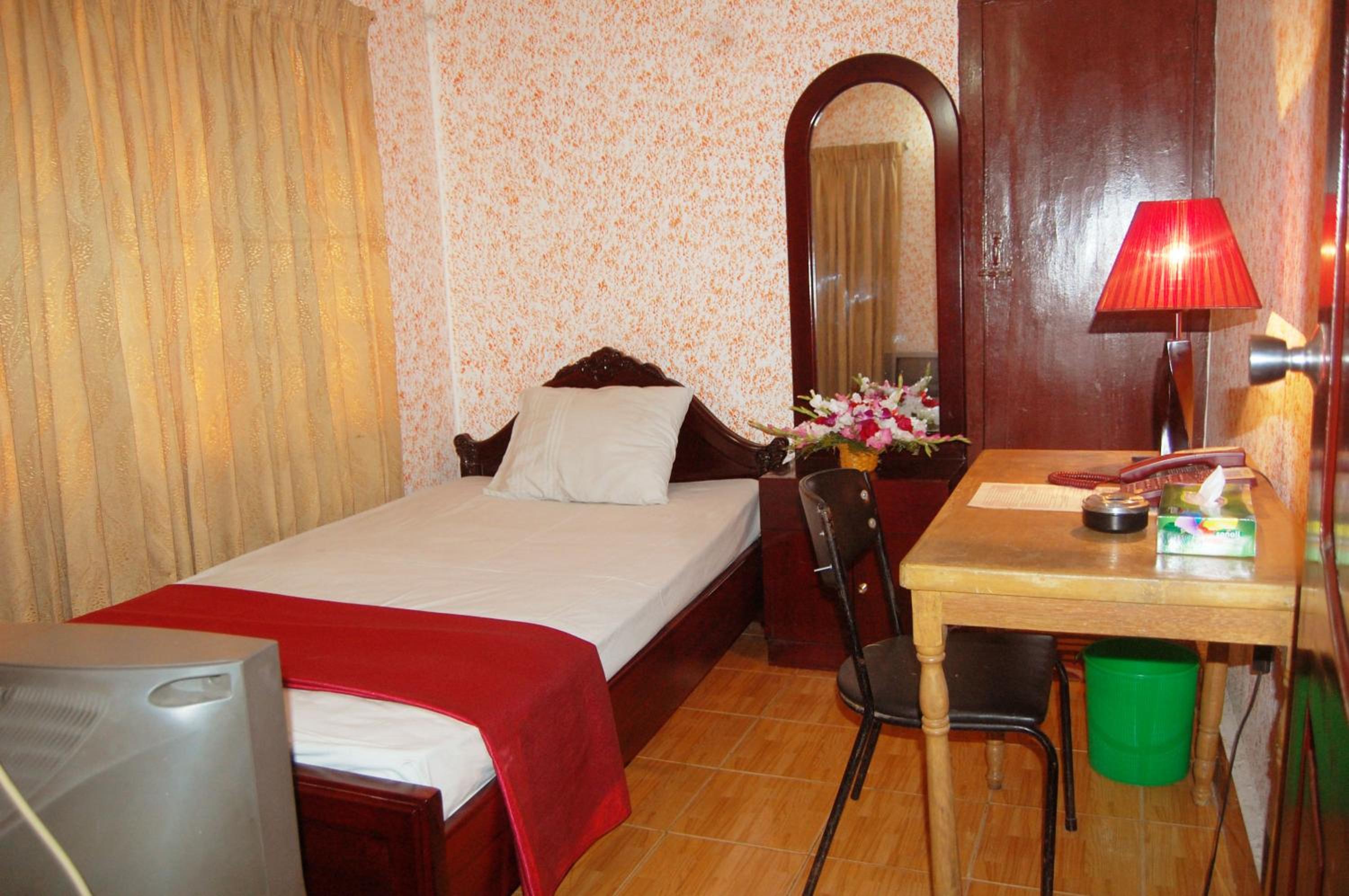 Single Room photo 2