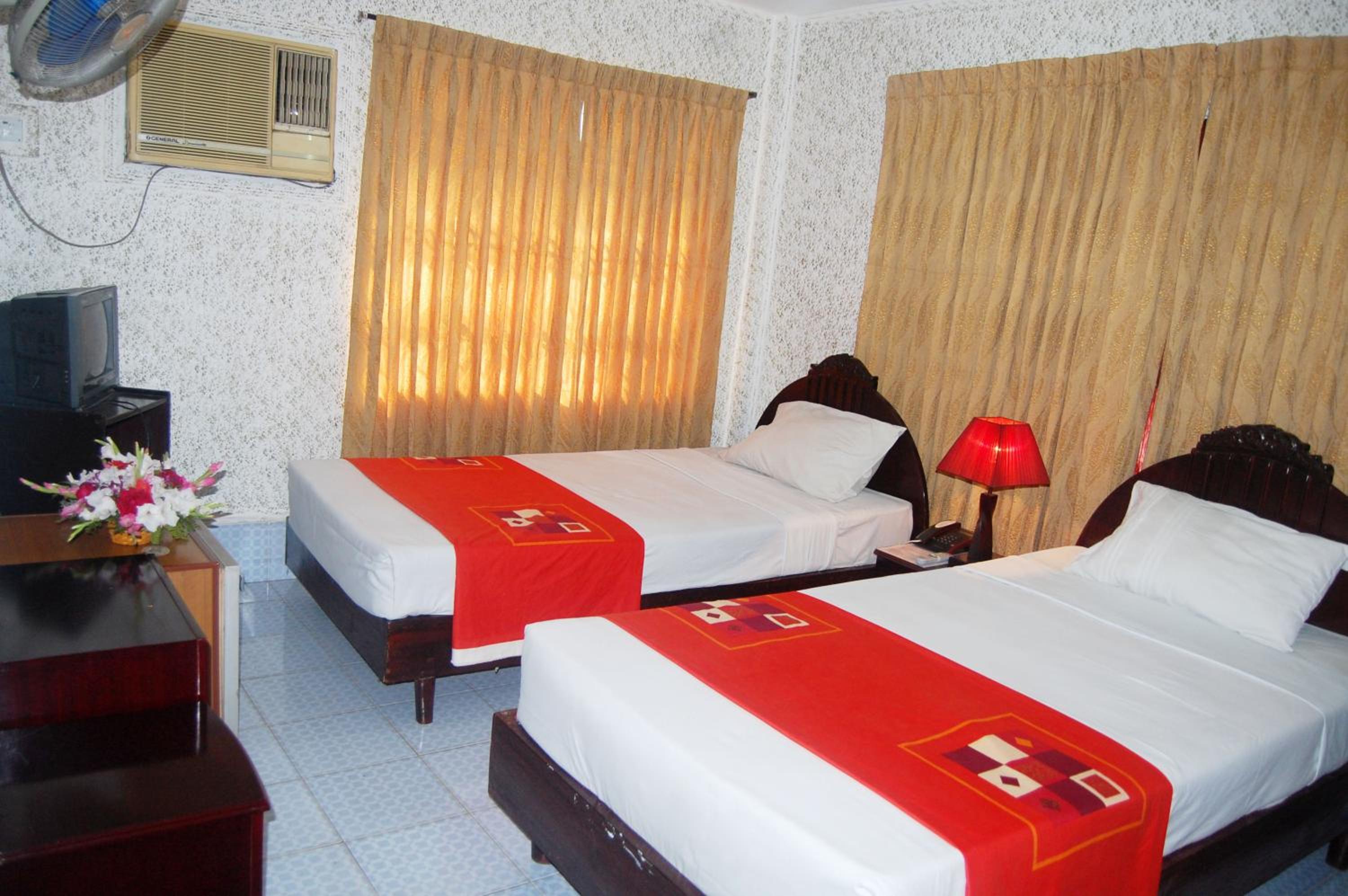 Deluxe Twin Room photo 3