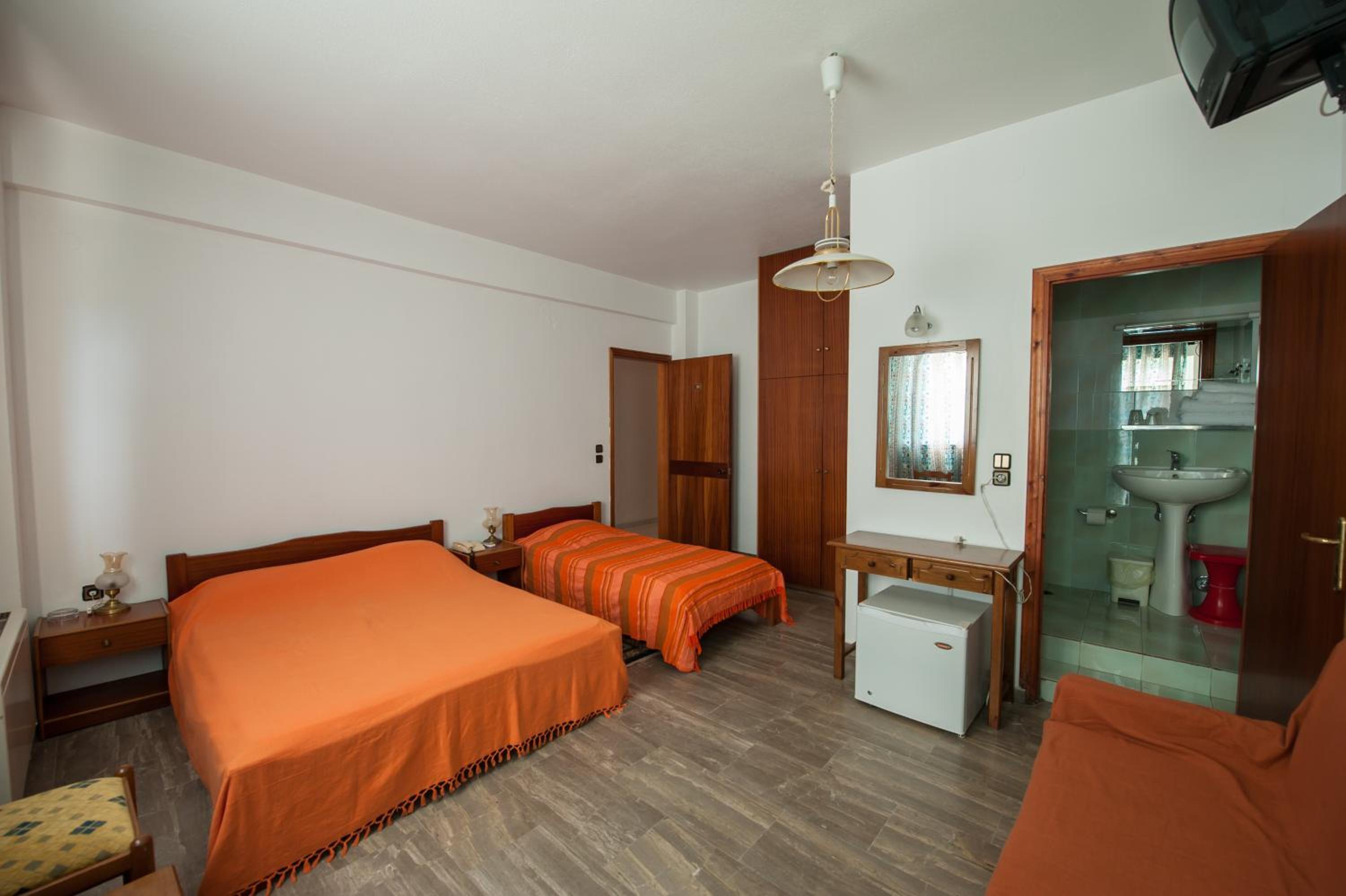 Triple Room - Photo 3