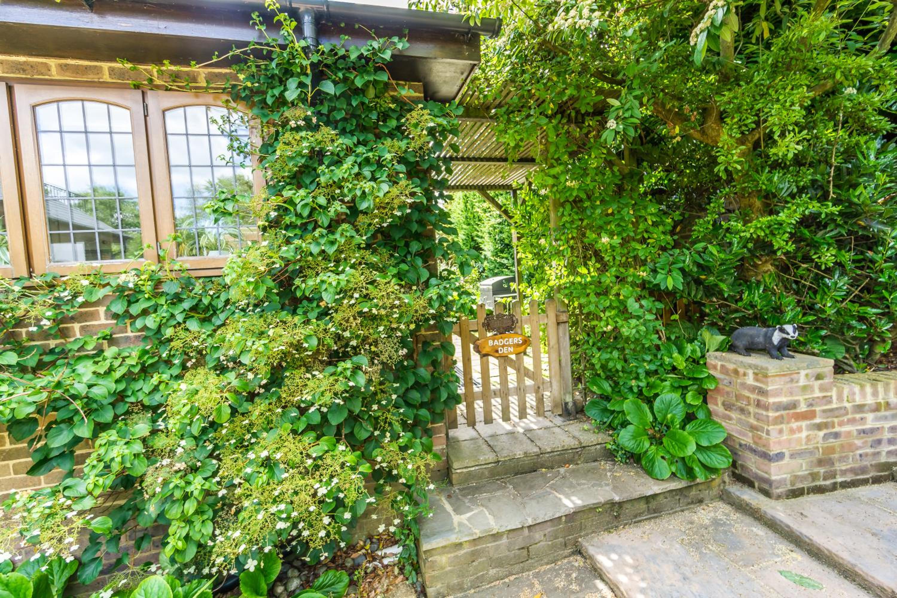 Two-Bedroom House photo 2