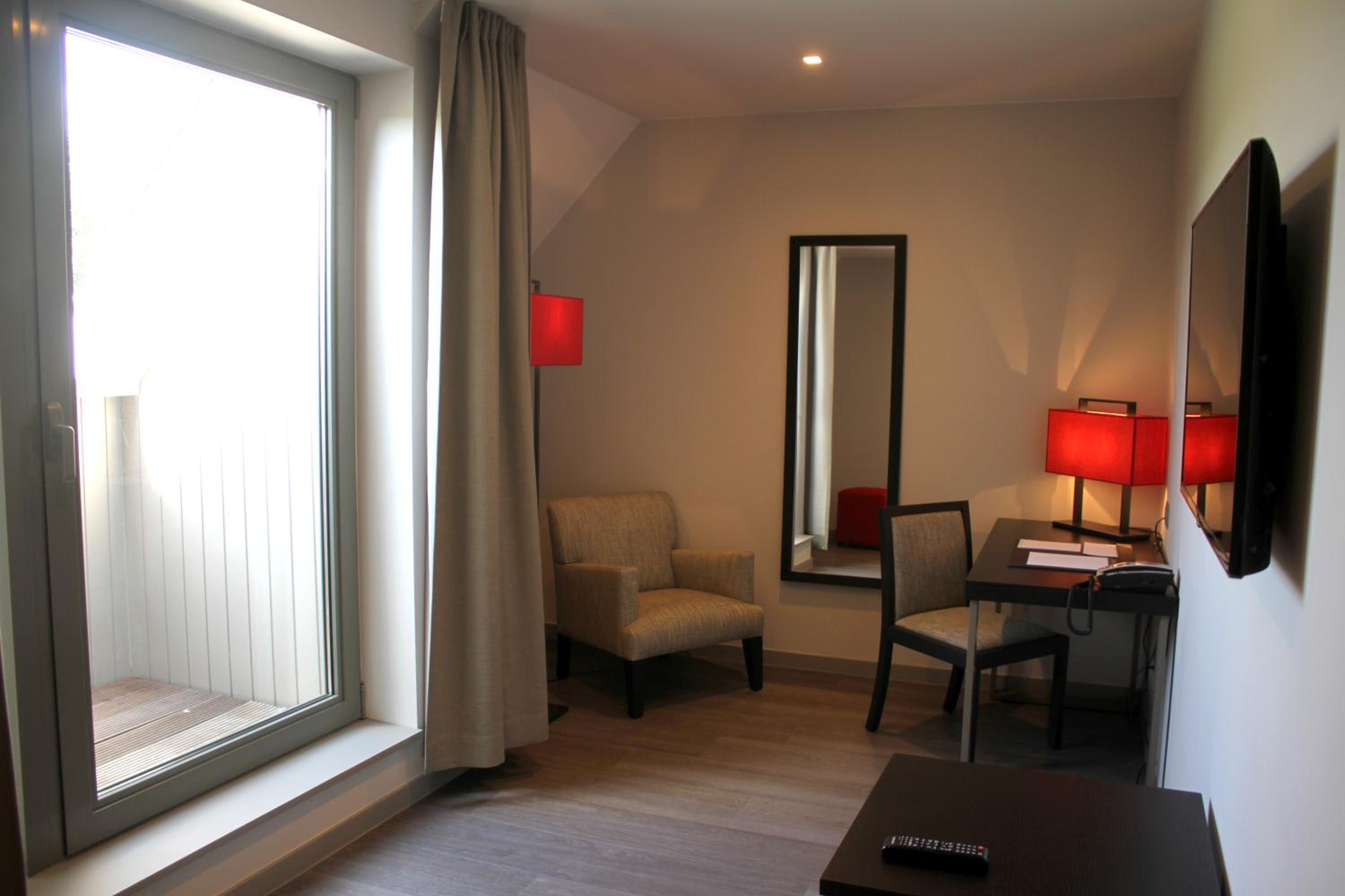 Two-Bedroom Suite photo 3