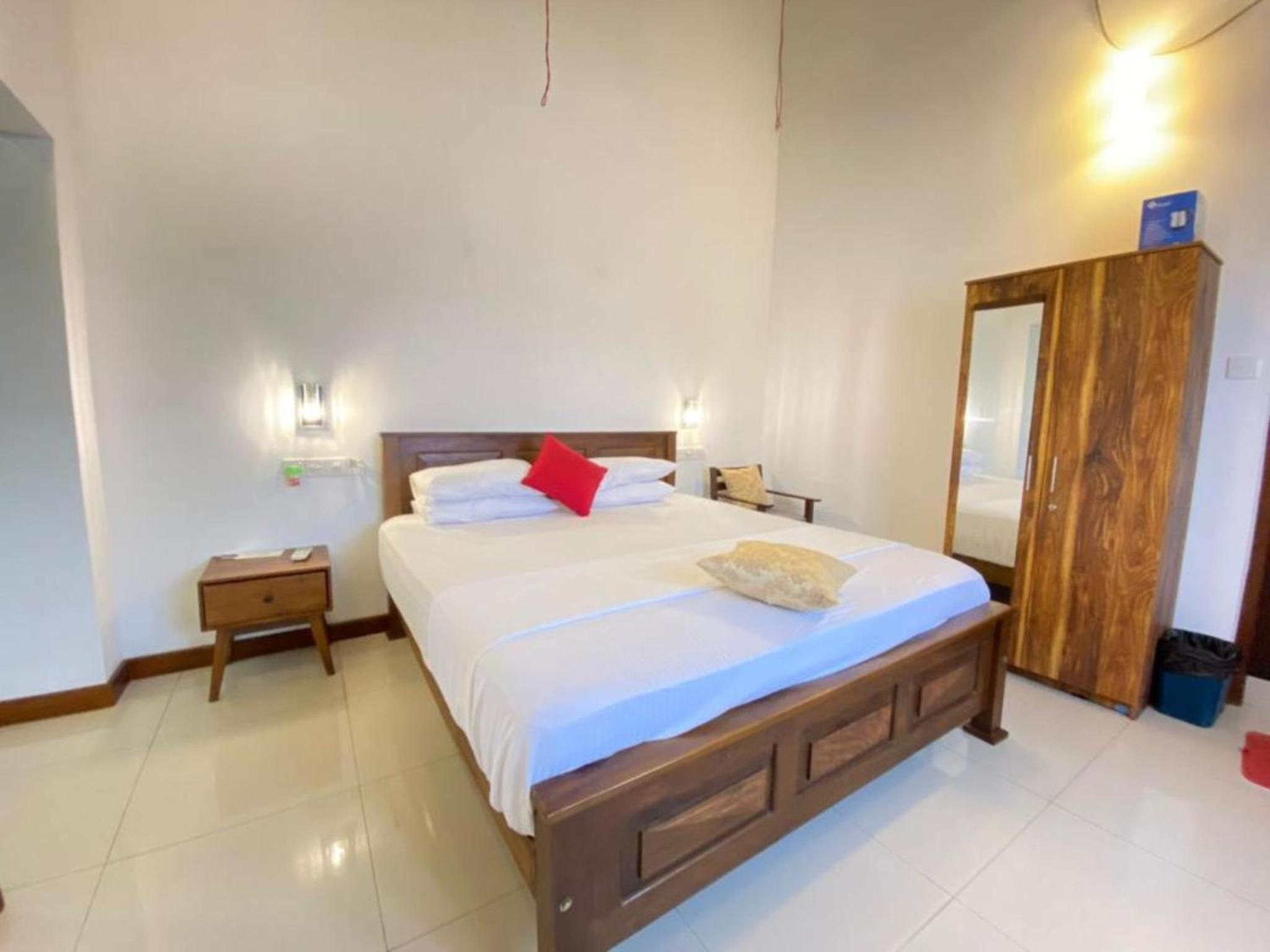 Large Double Room photo 3