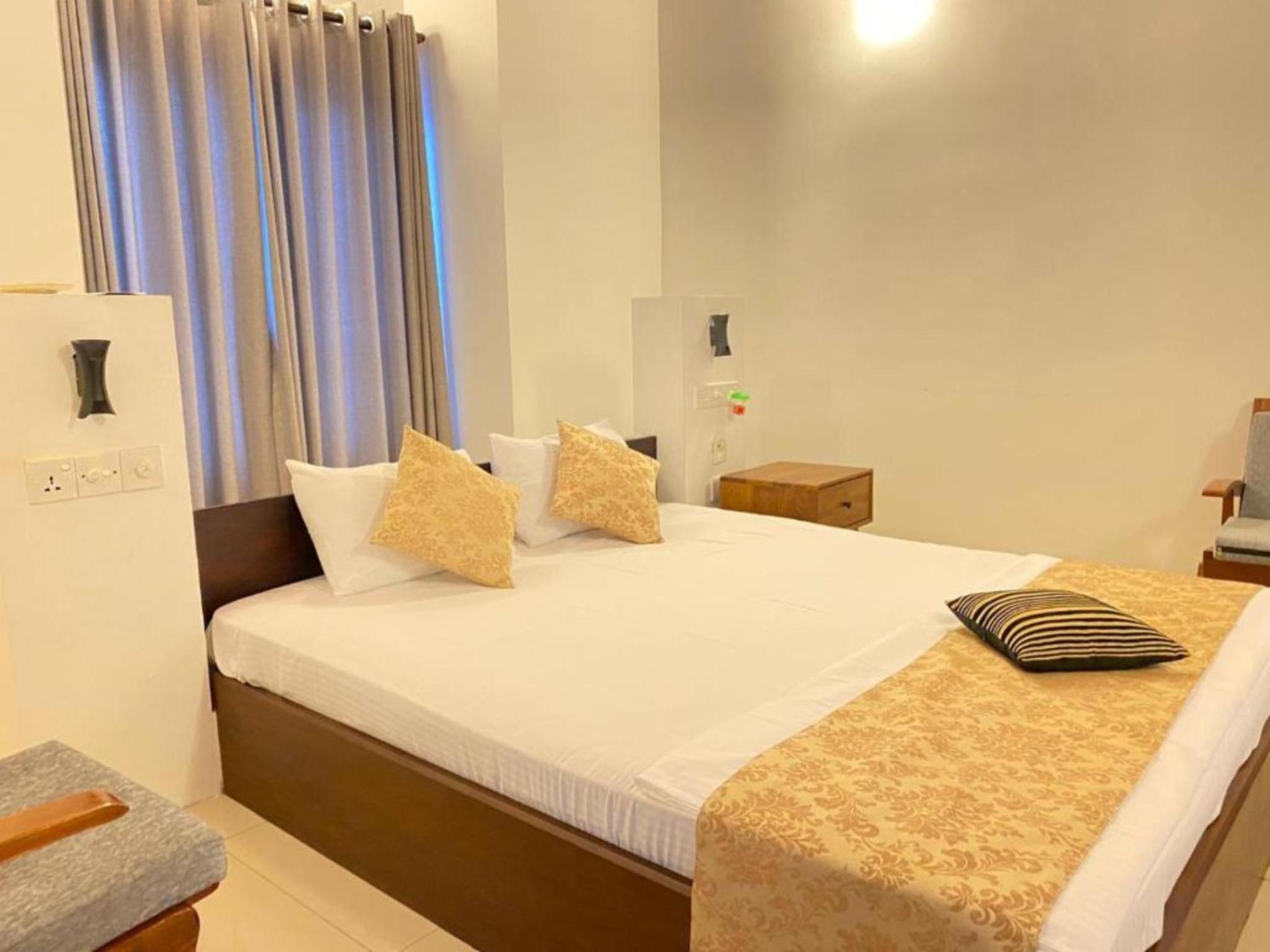 Large Double Room photo 2