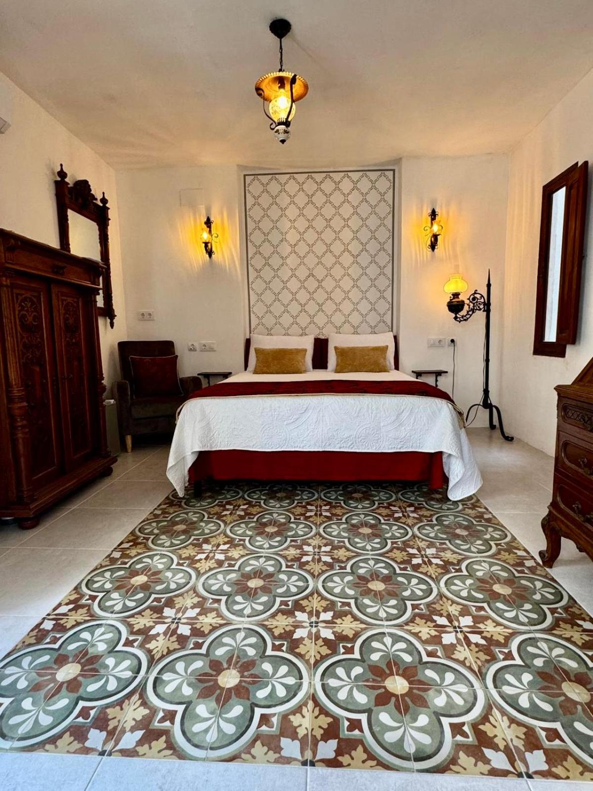 Deluxe Double Room with Bath