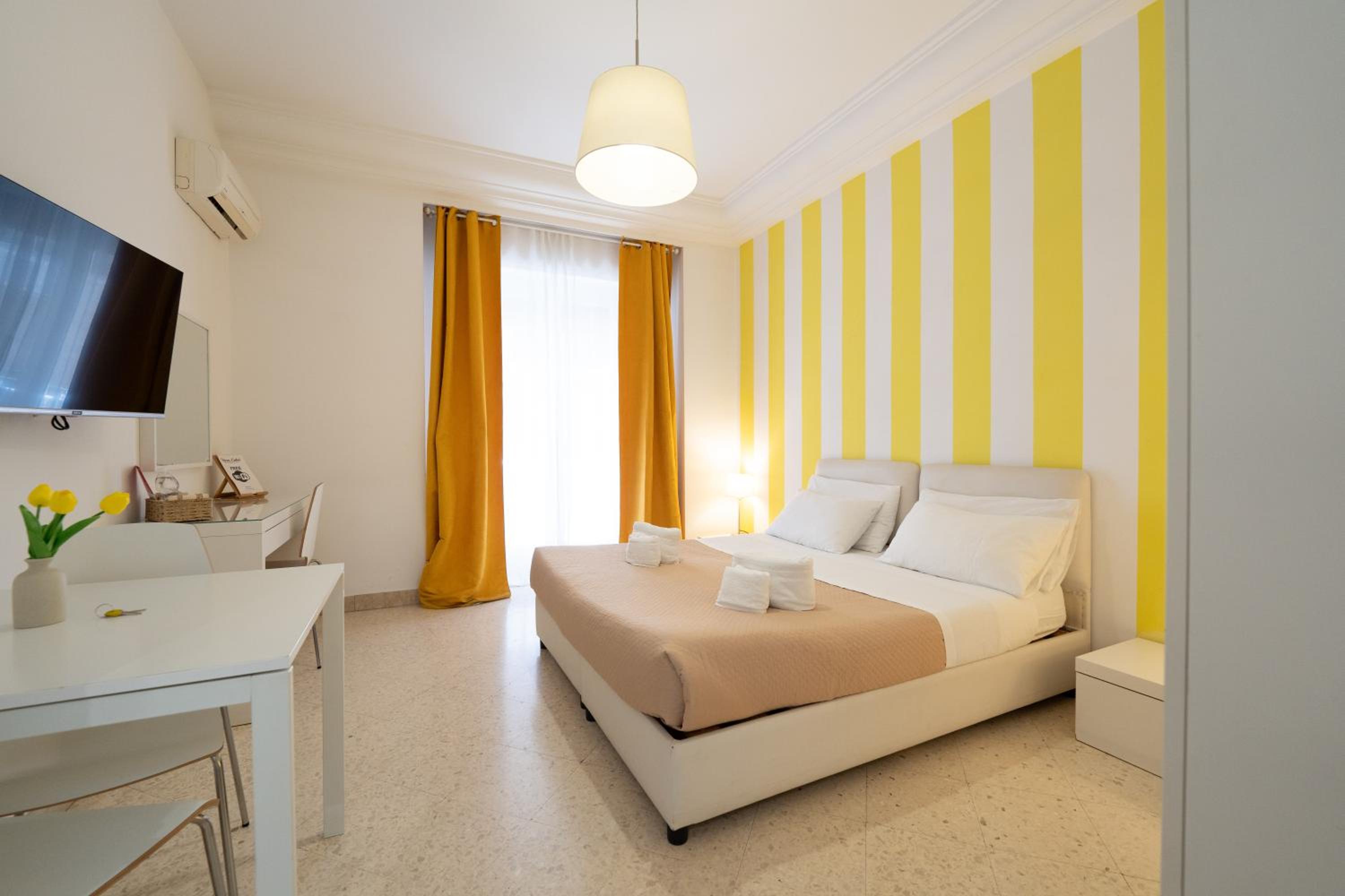 Double Room with Private External Bathroom