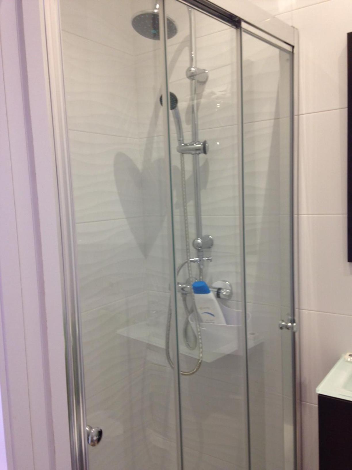 Double Room with Private Bathroom - Photo 5