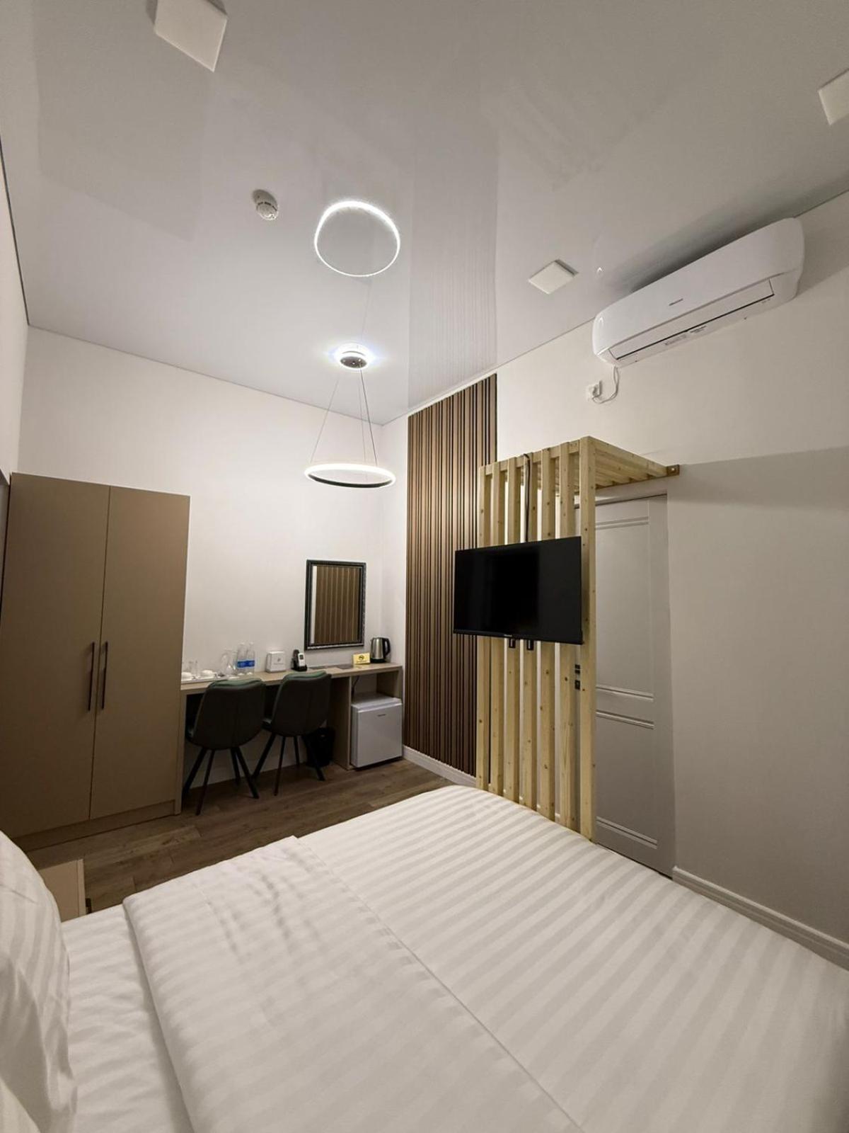 Budget Double Room photo 2