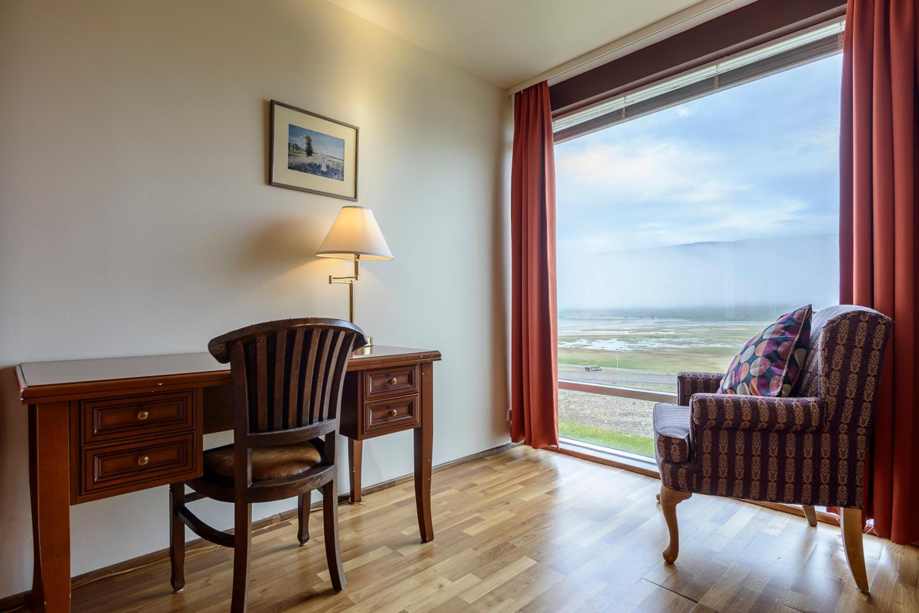 Superior Double Room with a Sea View - Photo 2