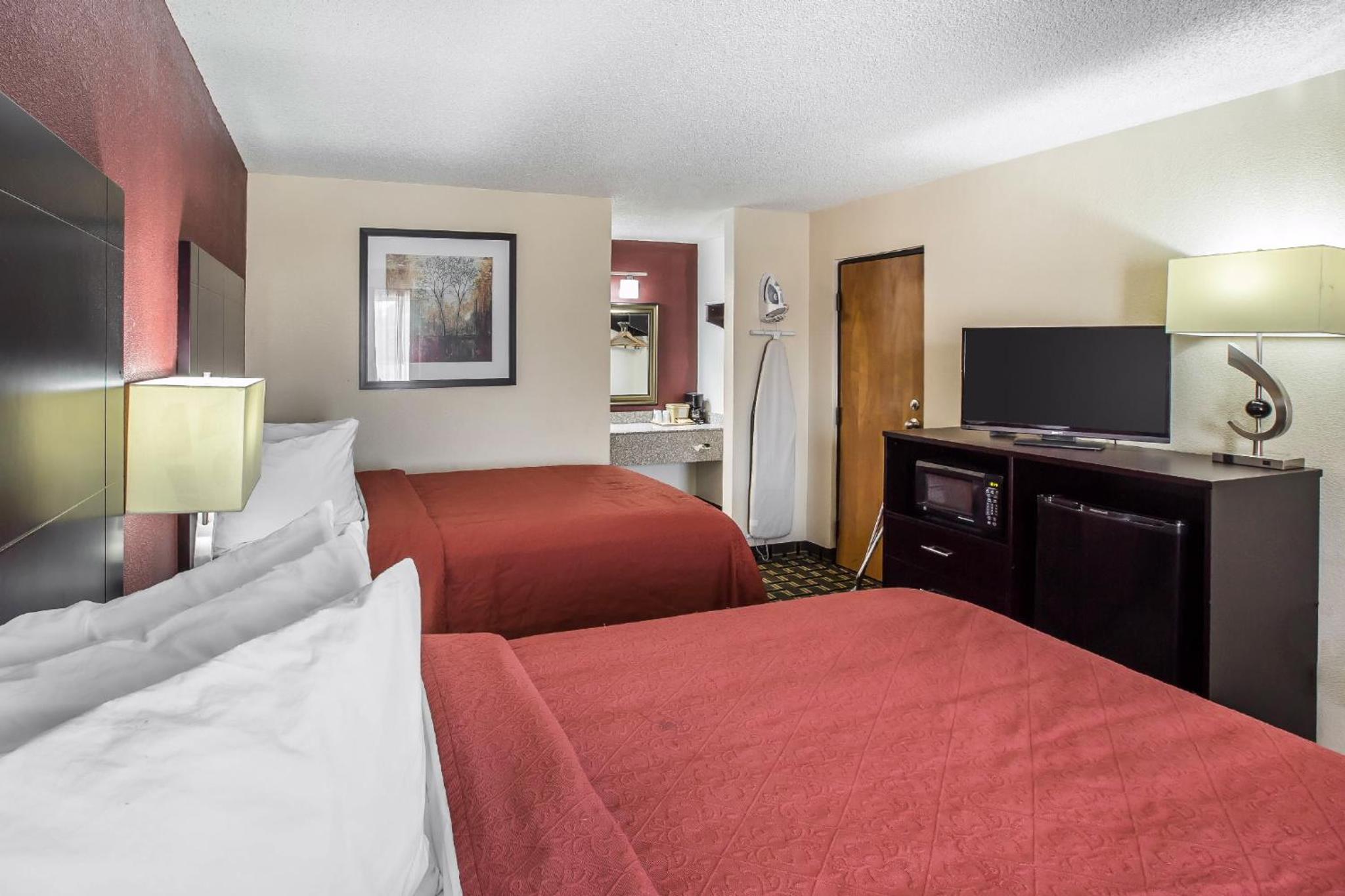 Double Room with Two Double Beds - Non-Smoking - Photo 1