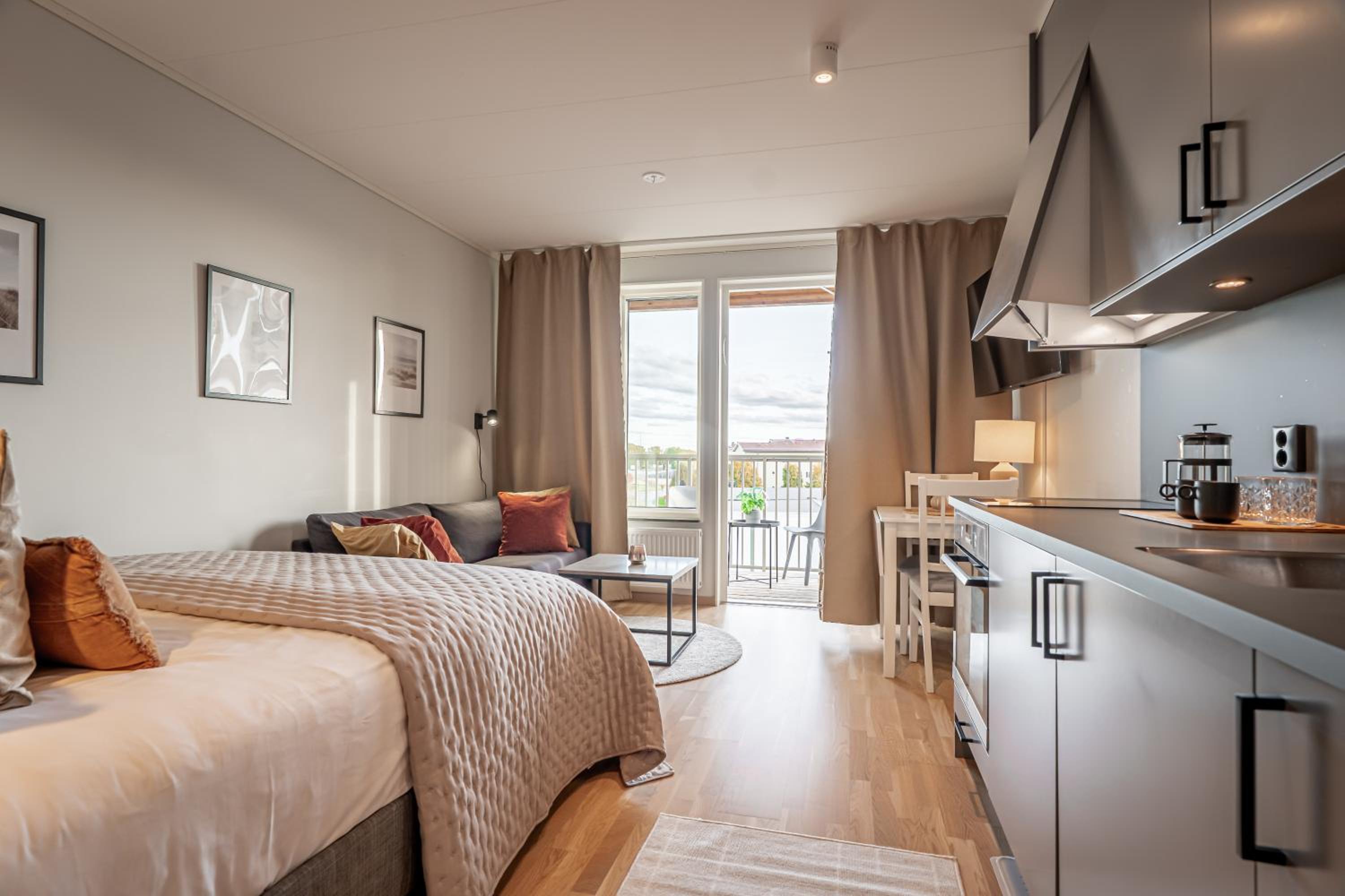 Deluxe Double Room with Balcony