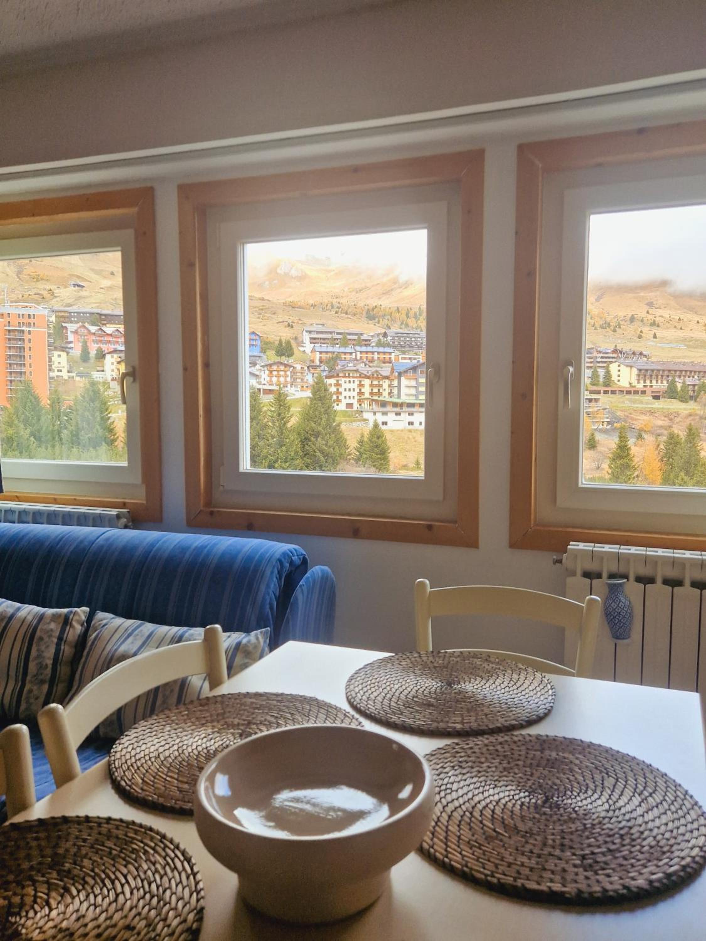 Family Two-Bedroom Apartment with View