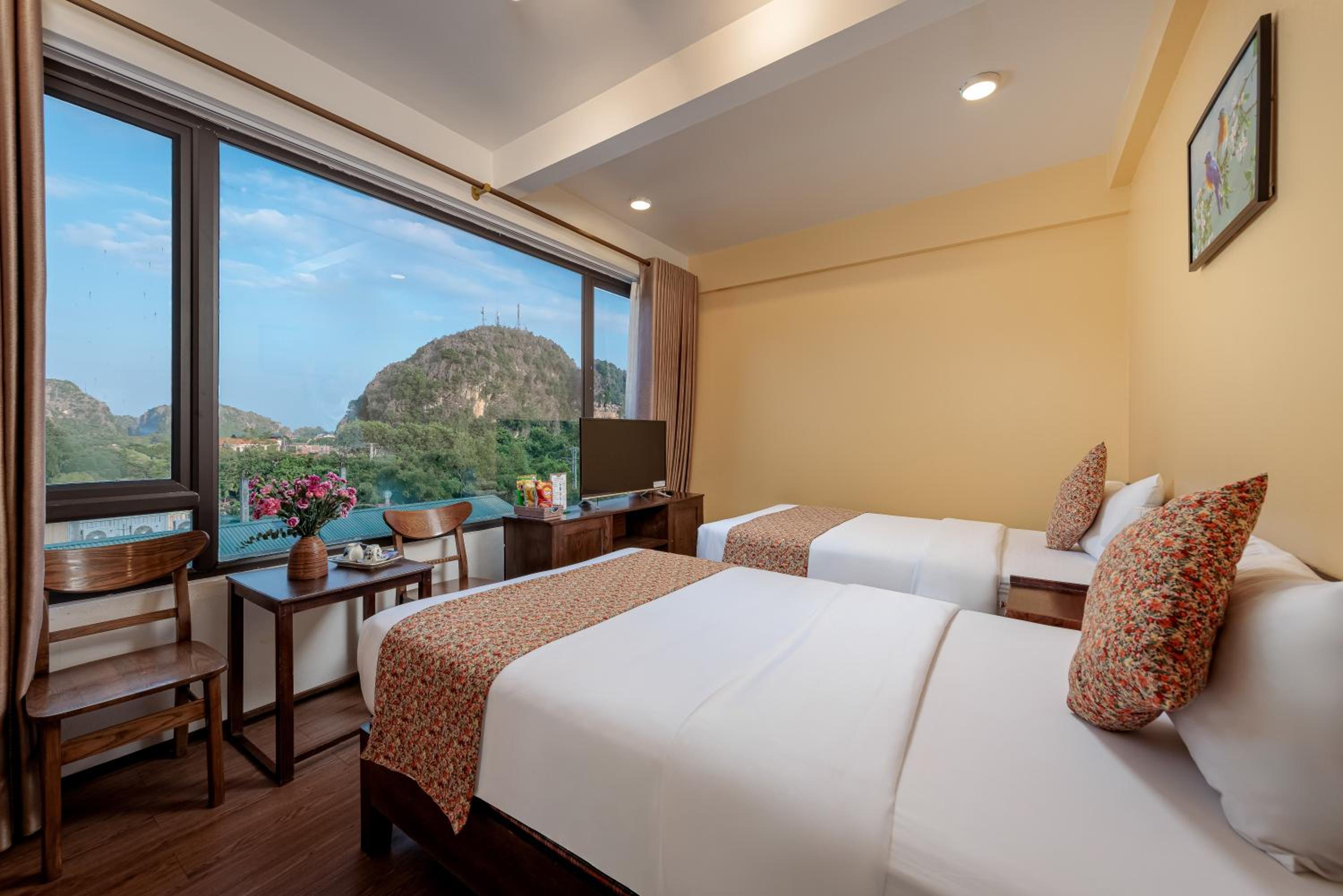 Twin Room with Pool View