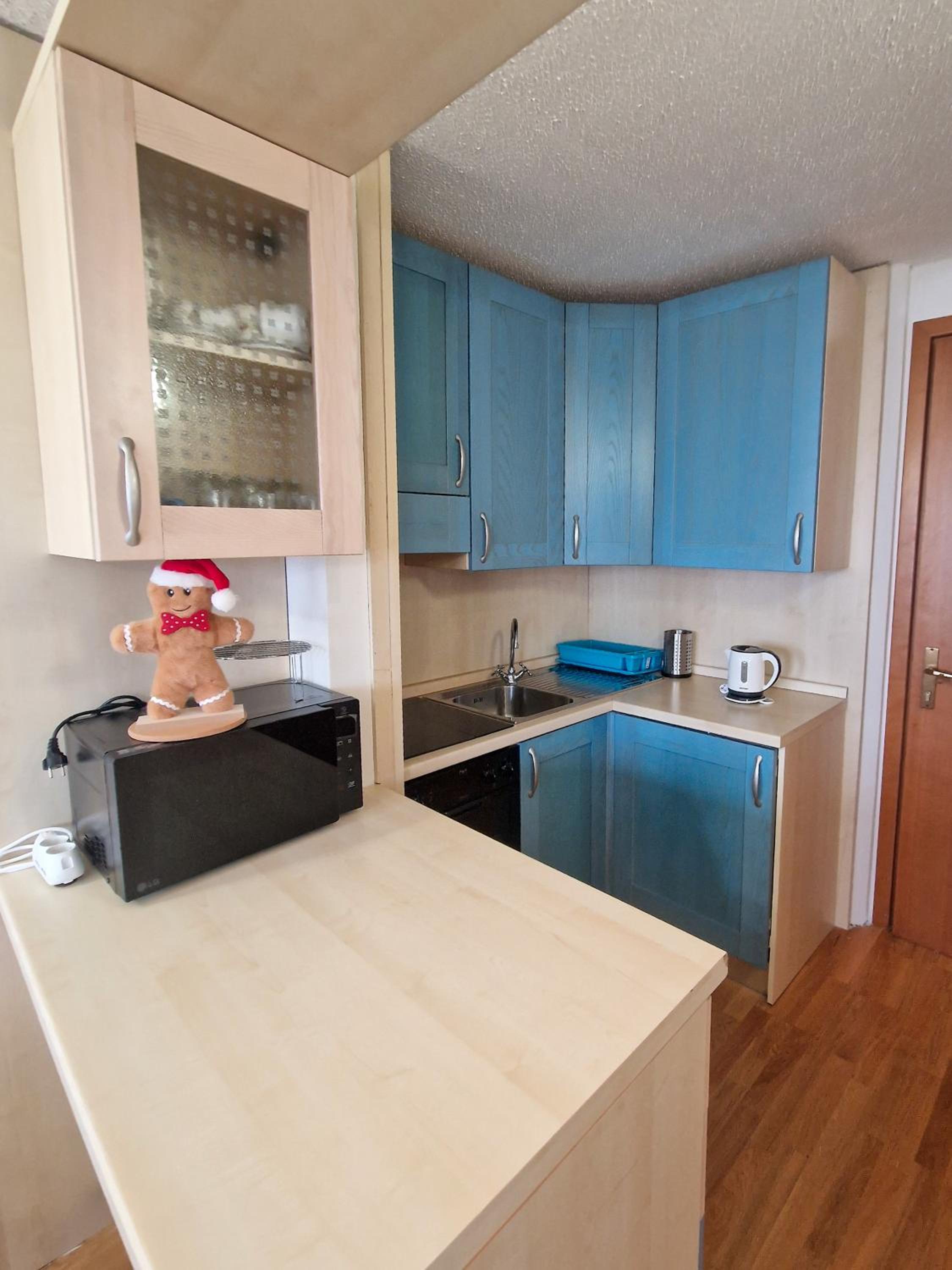 Family Two-Bedroom Apartment with View photo 1