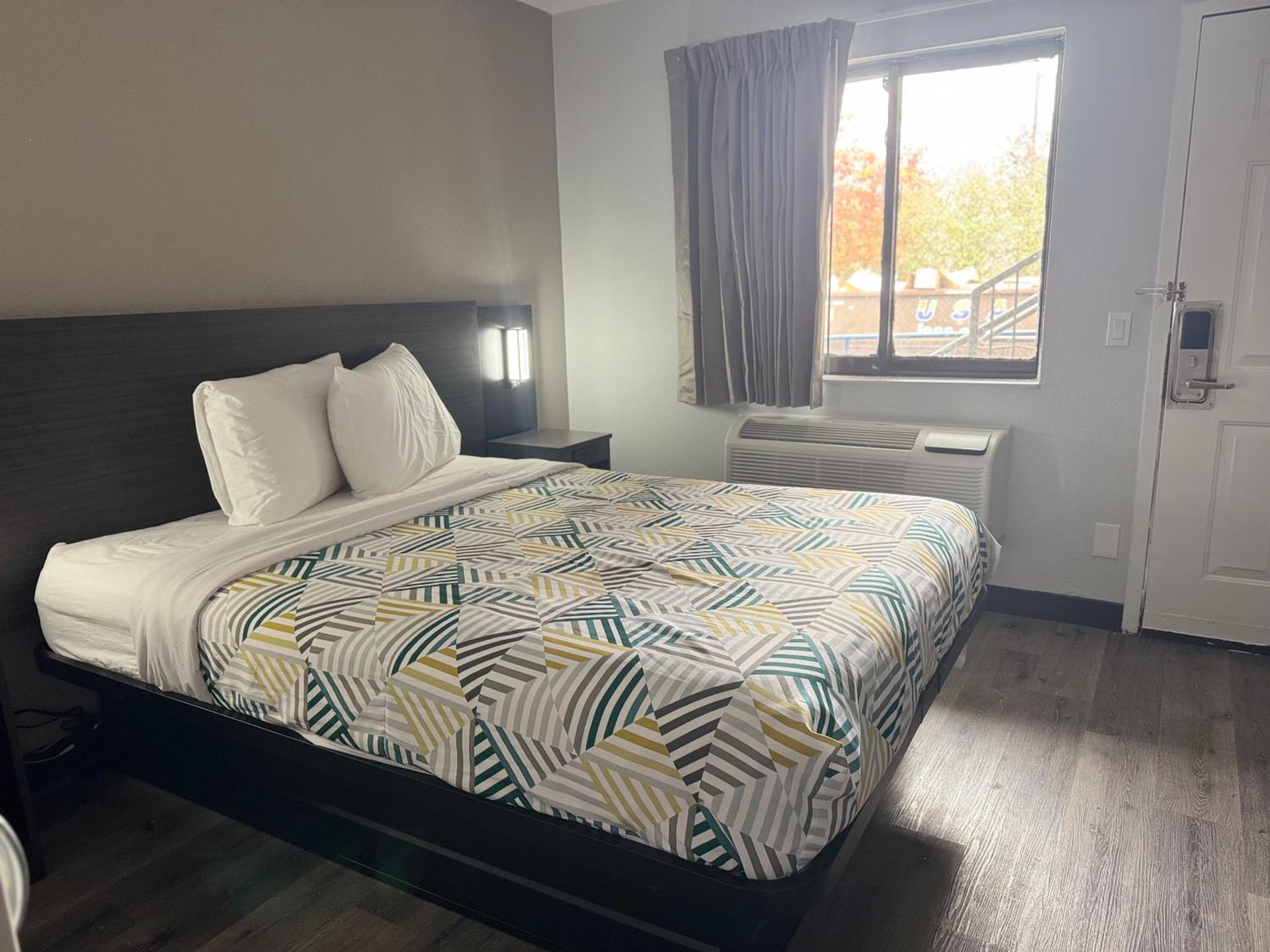 Double Room - Disability Access - Photo 2