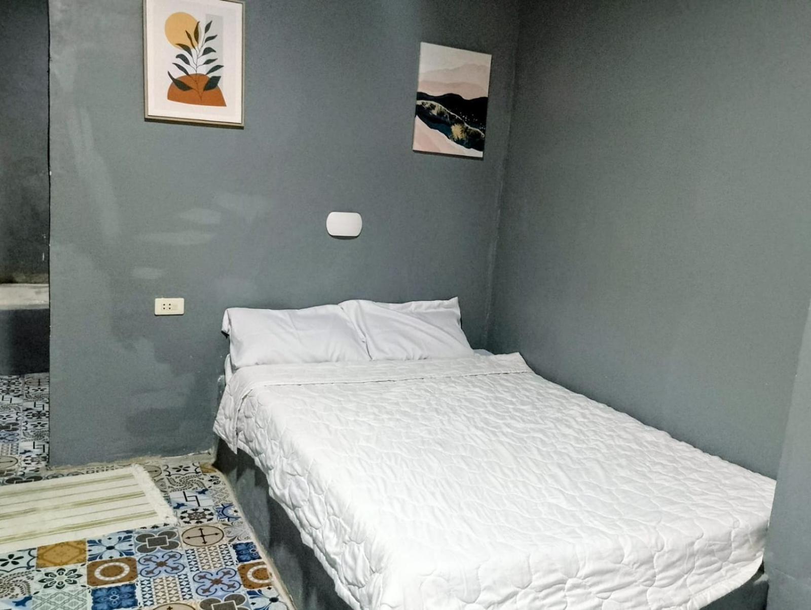 Standard Double Room - Photo 2