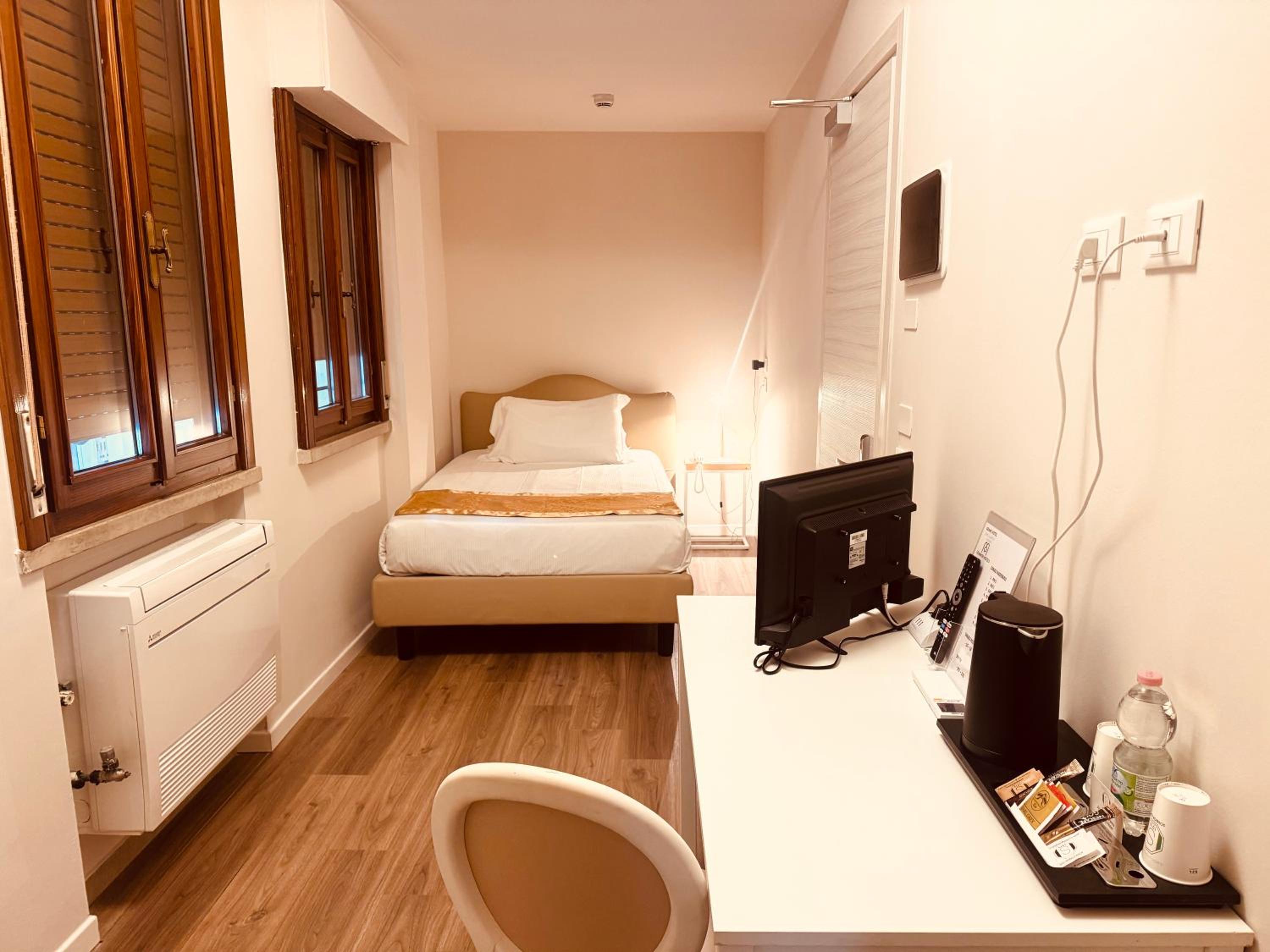 Deluxe Single Room photo 1