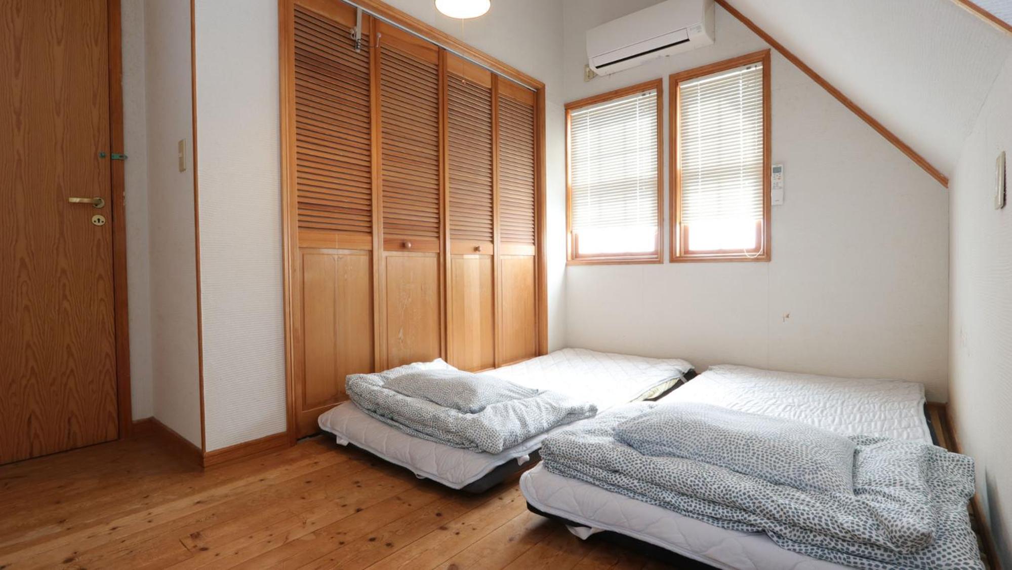 Three-Bedroom House photo 1
