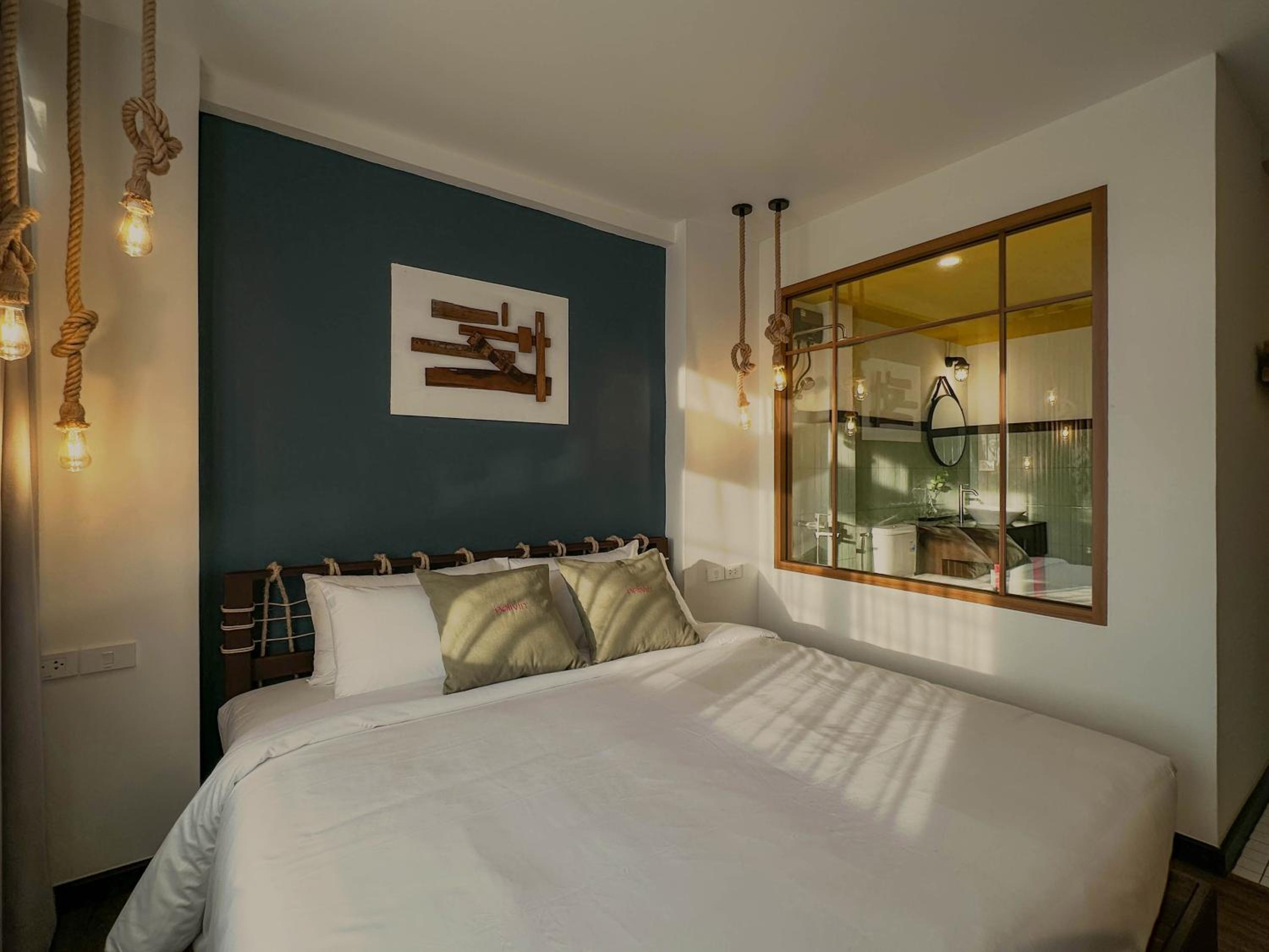 Deluxe Double Room with Bath Tub photo 3
