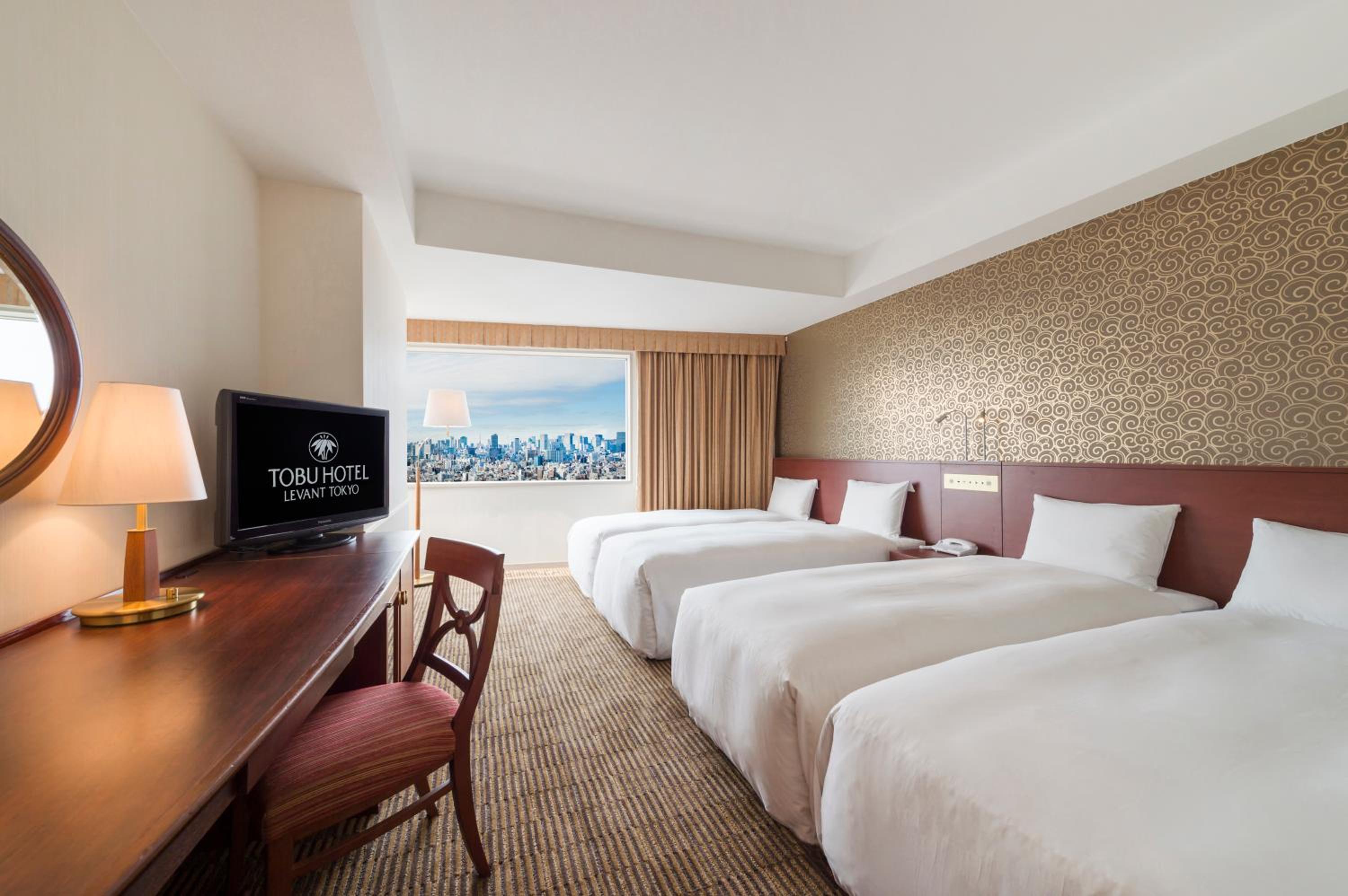 Quadruple Room - Non-Smoking - Photo 2
