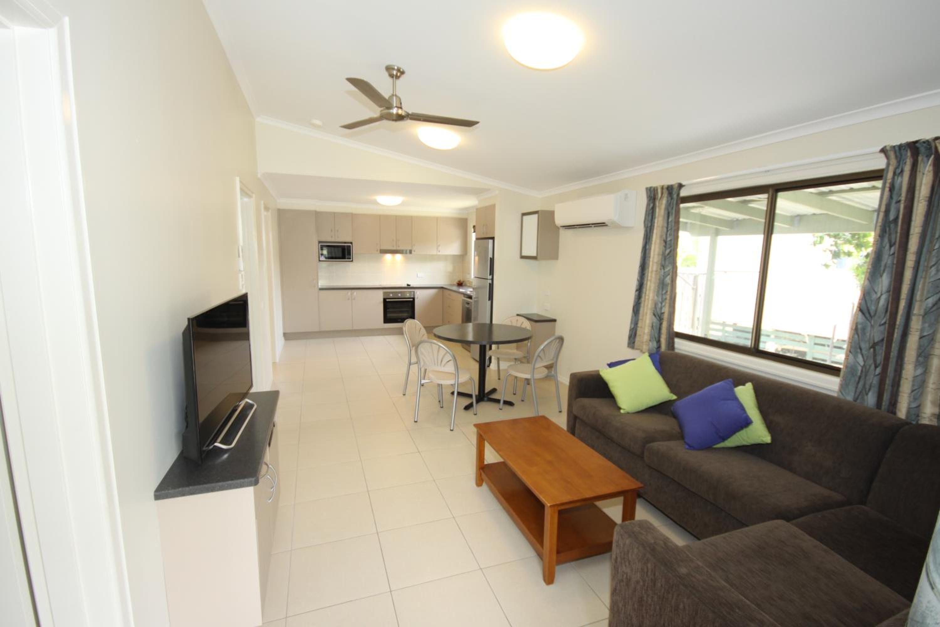 Two-Bedroom House photo 2
