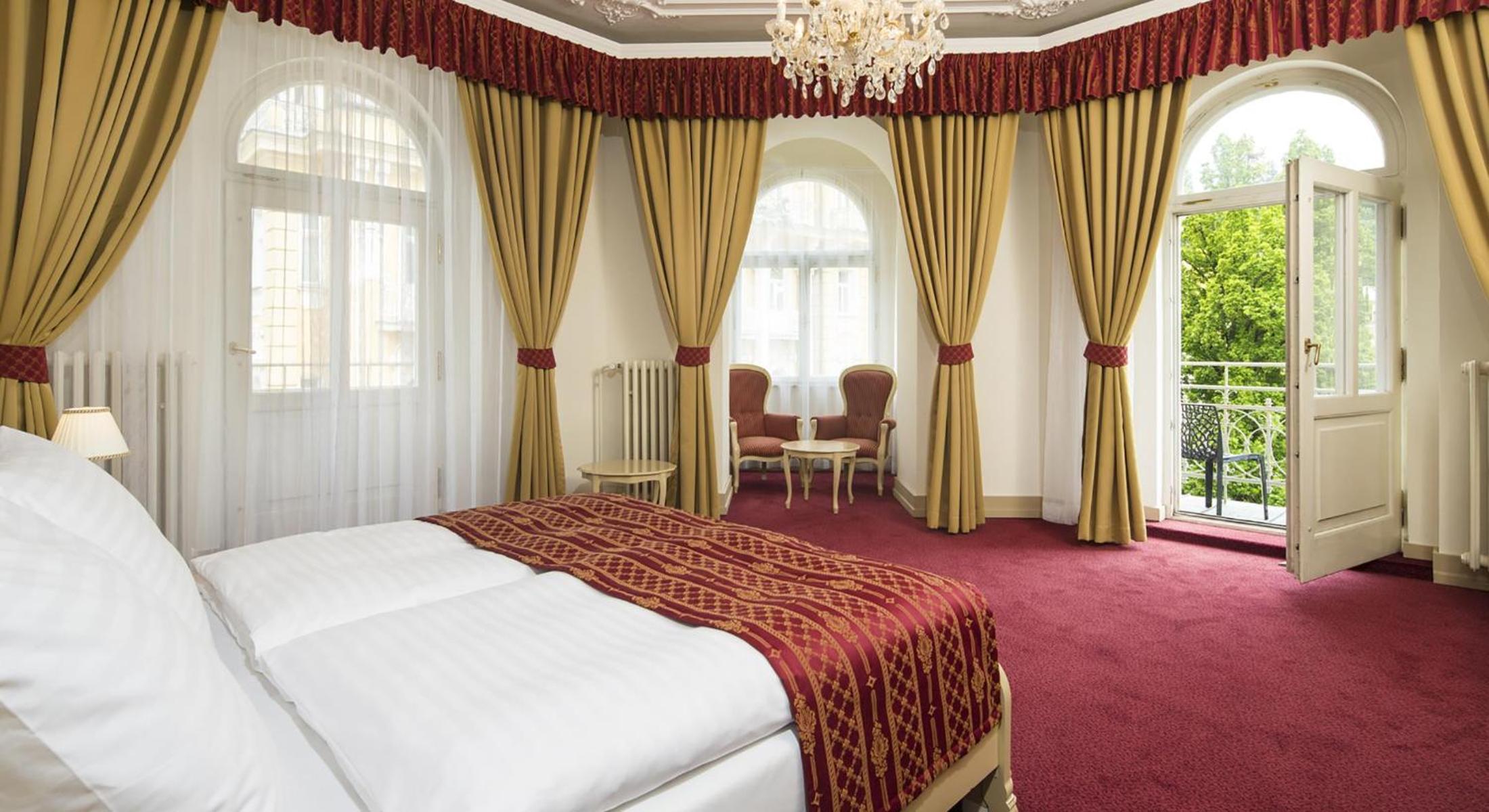 Deluxe Apartment