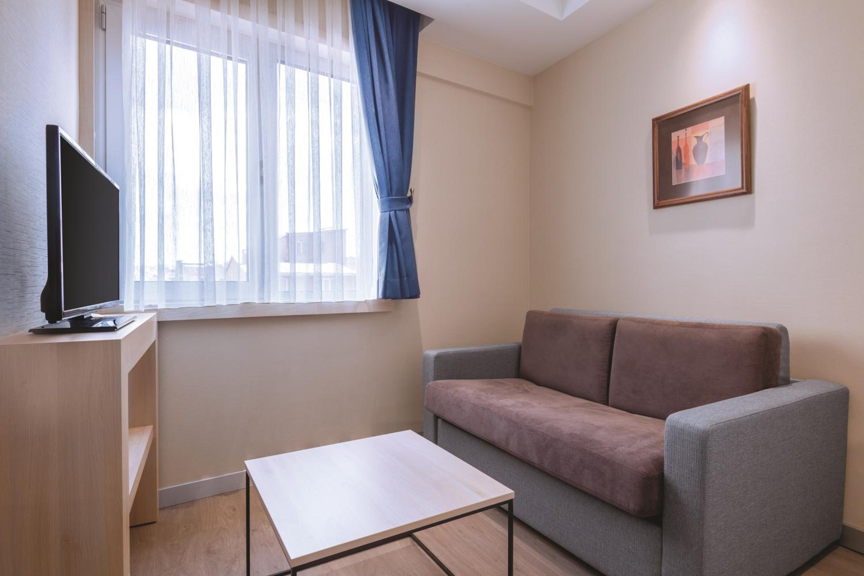 Family Room, 1 Double Bed, 1 Single Bed, Sofa Bed