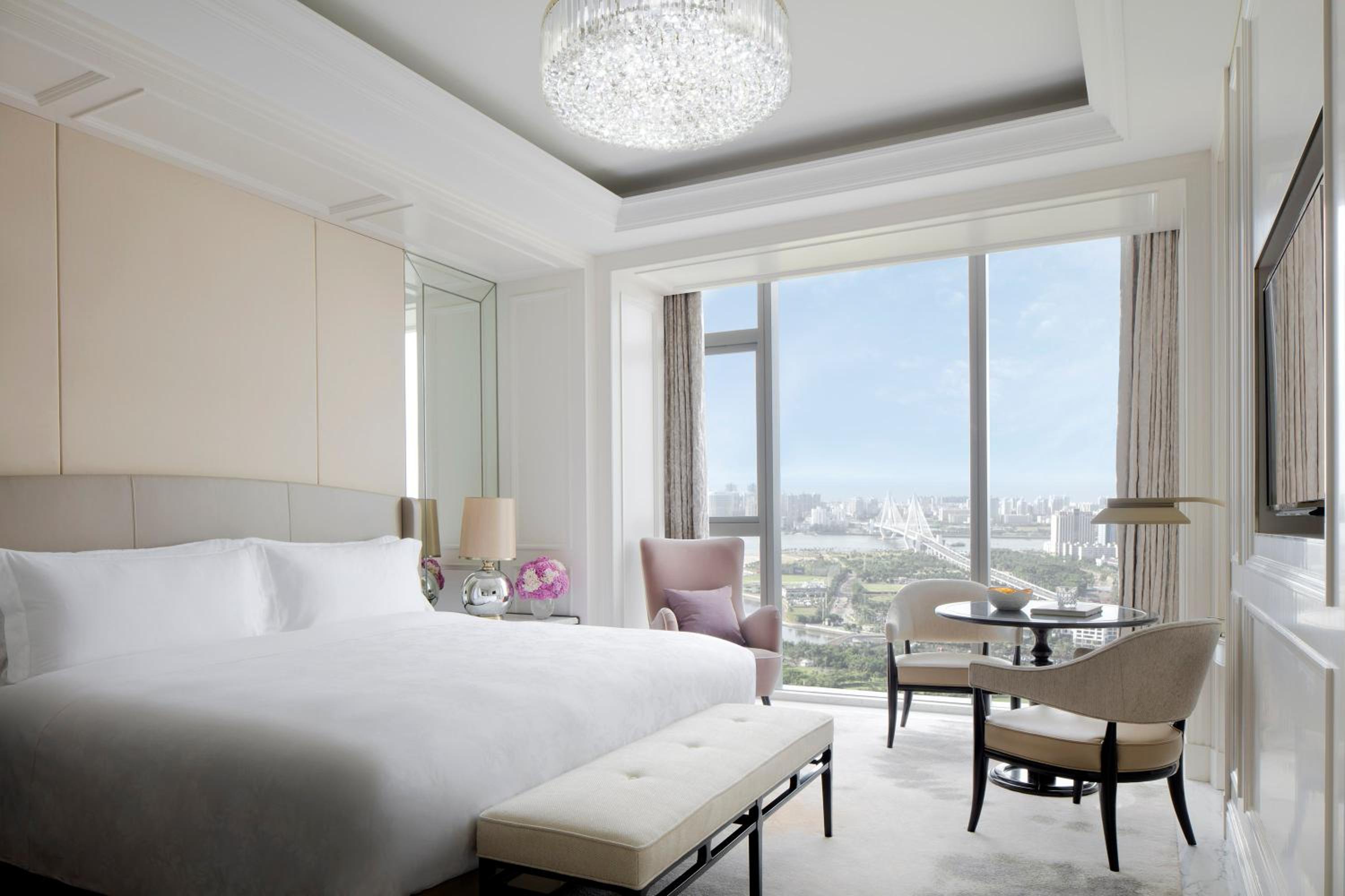 Deluxe Ocean View King - Photo 6