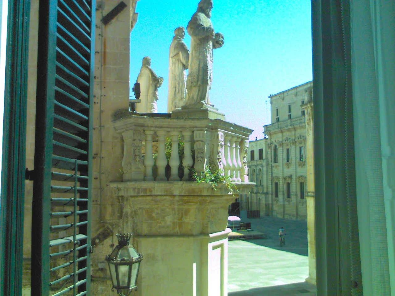 Apartment - Photo 2