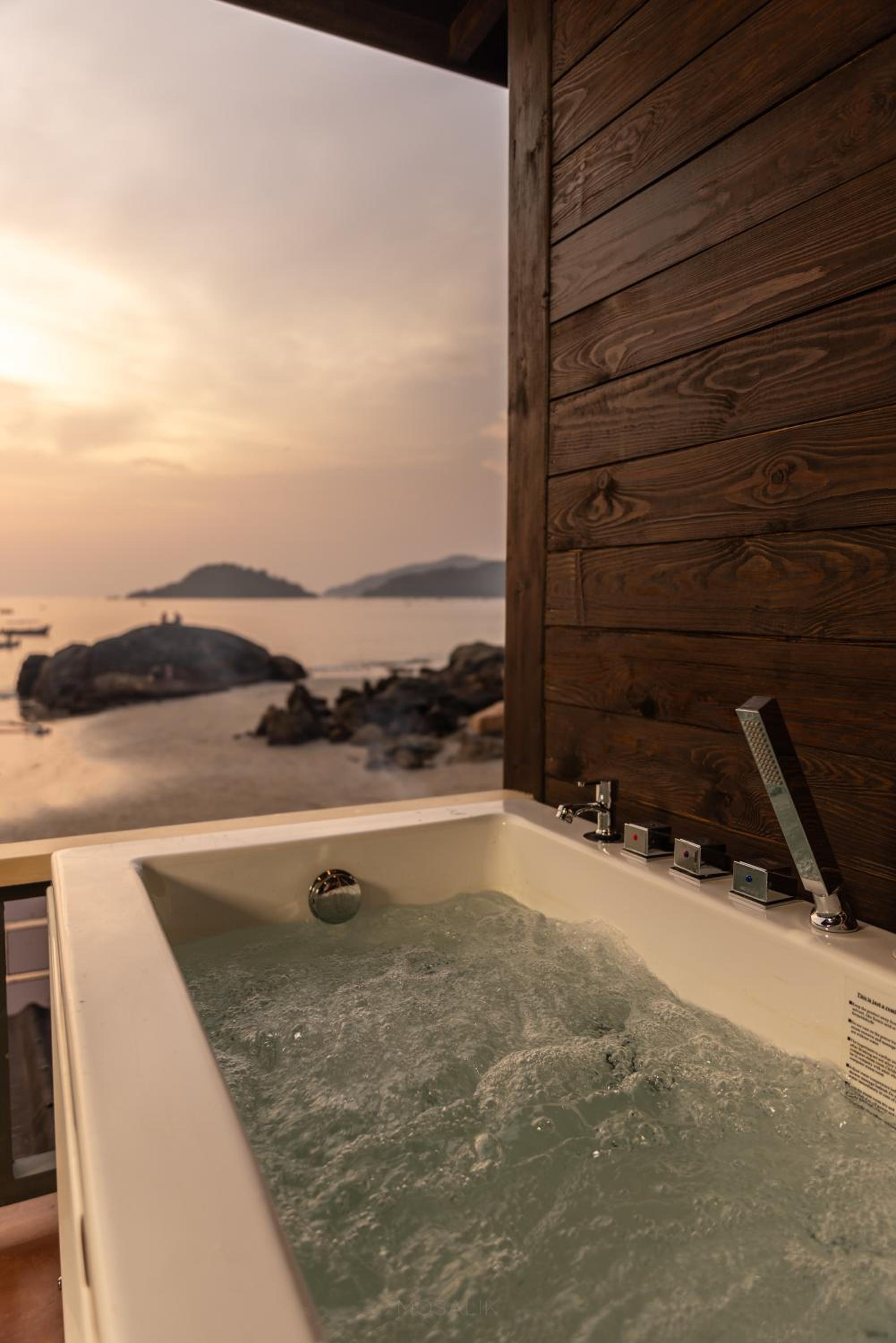 Double Room with Sea View  photo 2