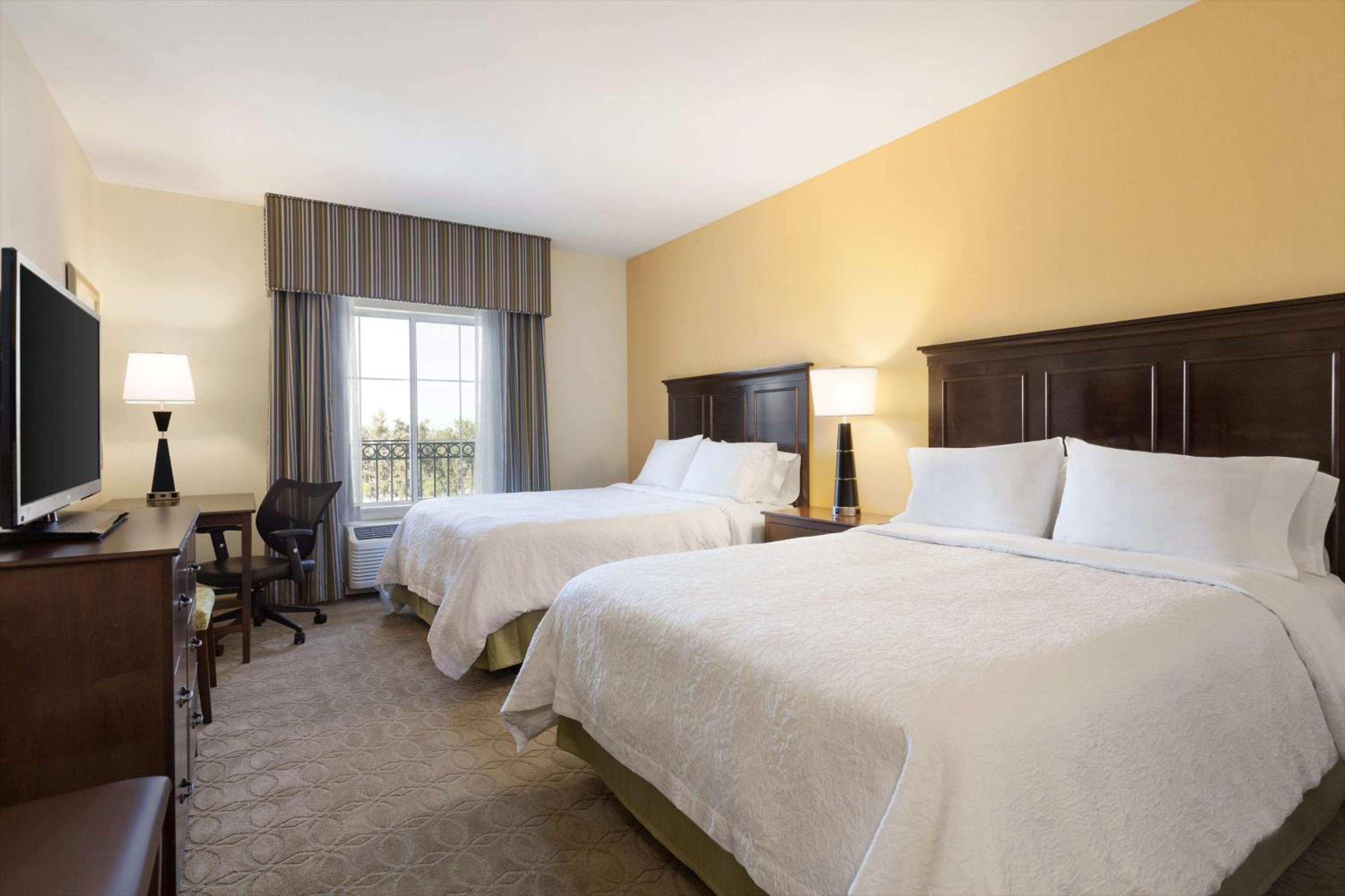 Premium Queen Studio with Two Queen Beds - Non-Smoking
