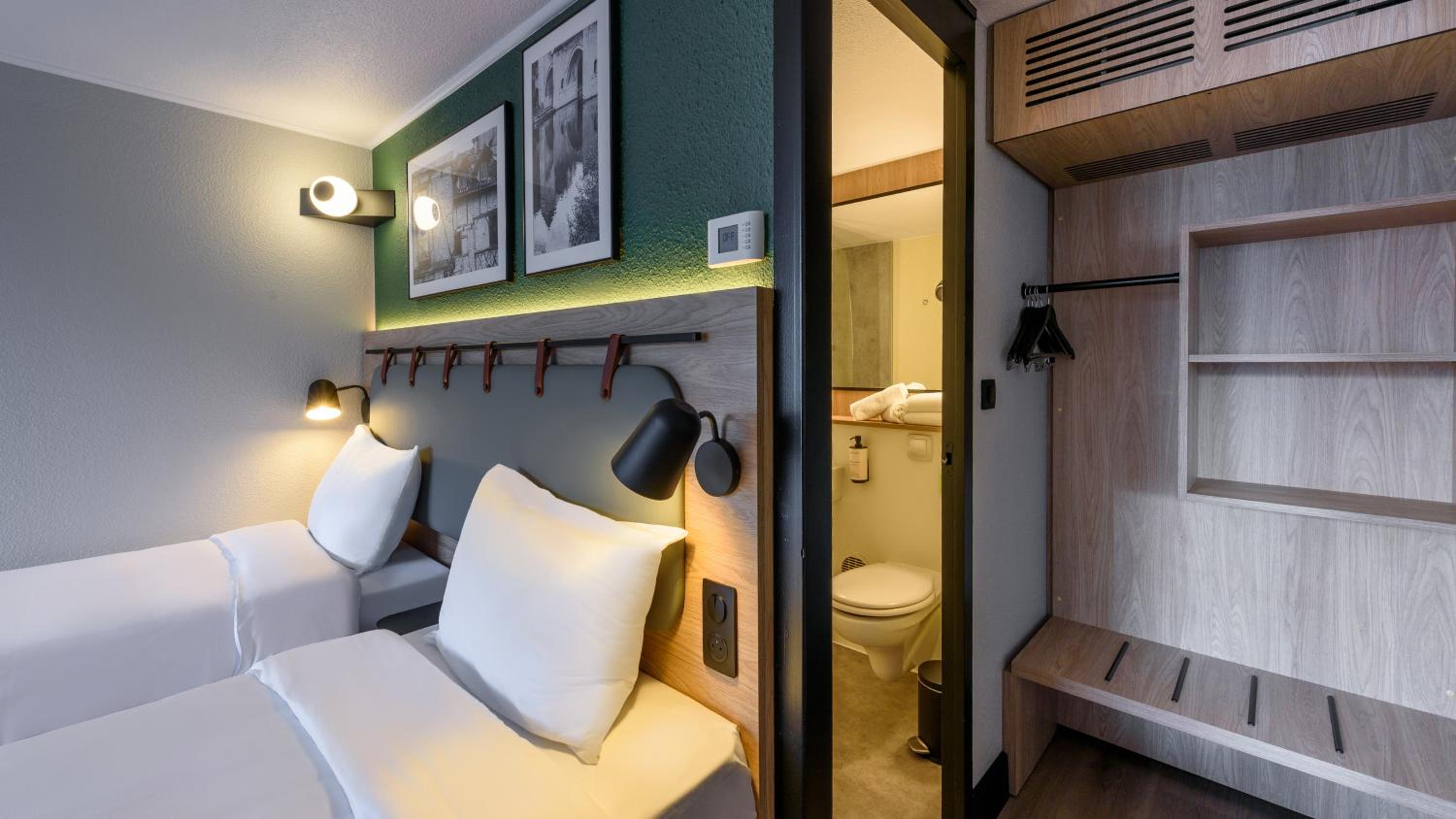 Standard Room - 2 Single Beds - Photo 1