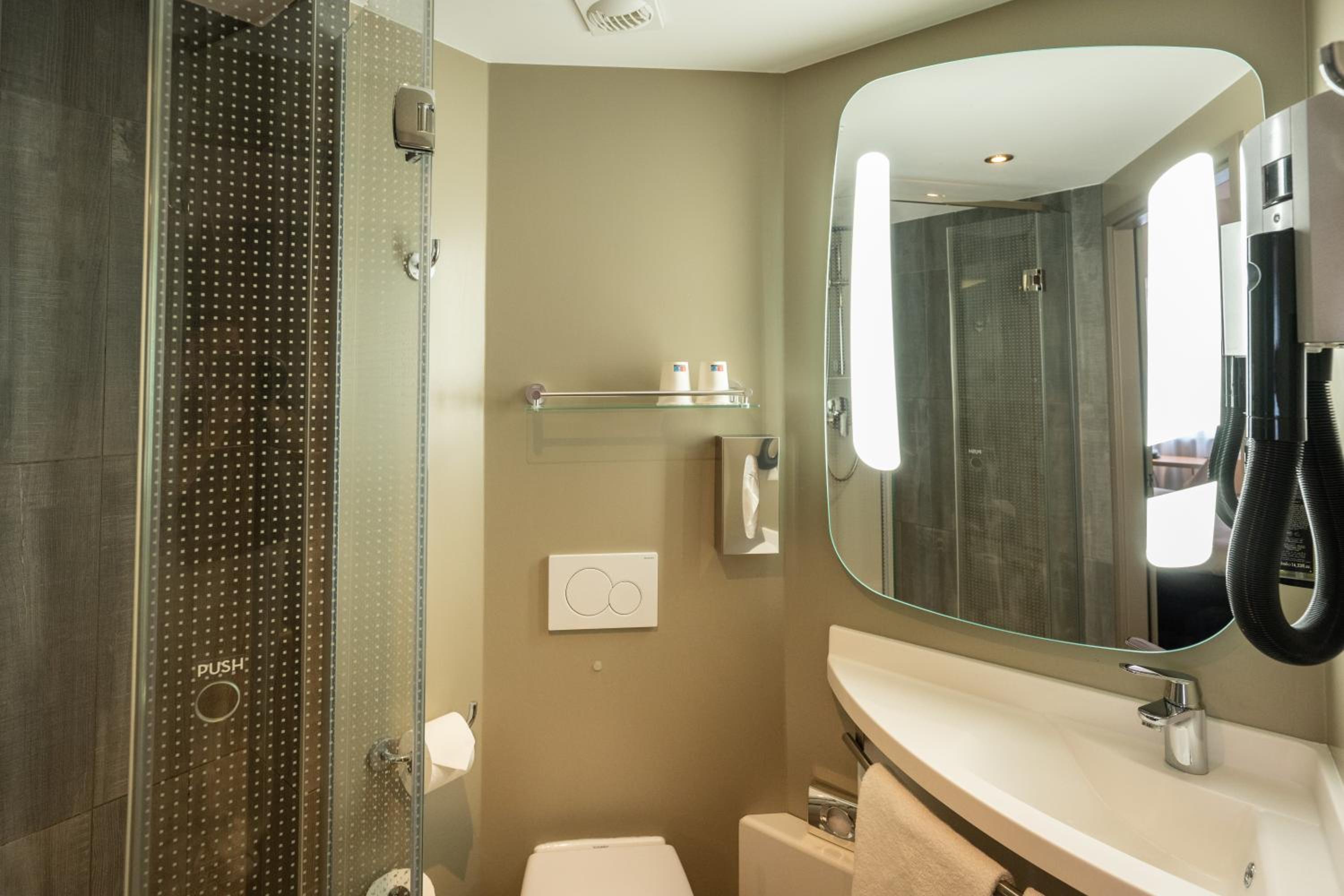 Comfort Double Room - Photo 9