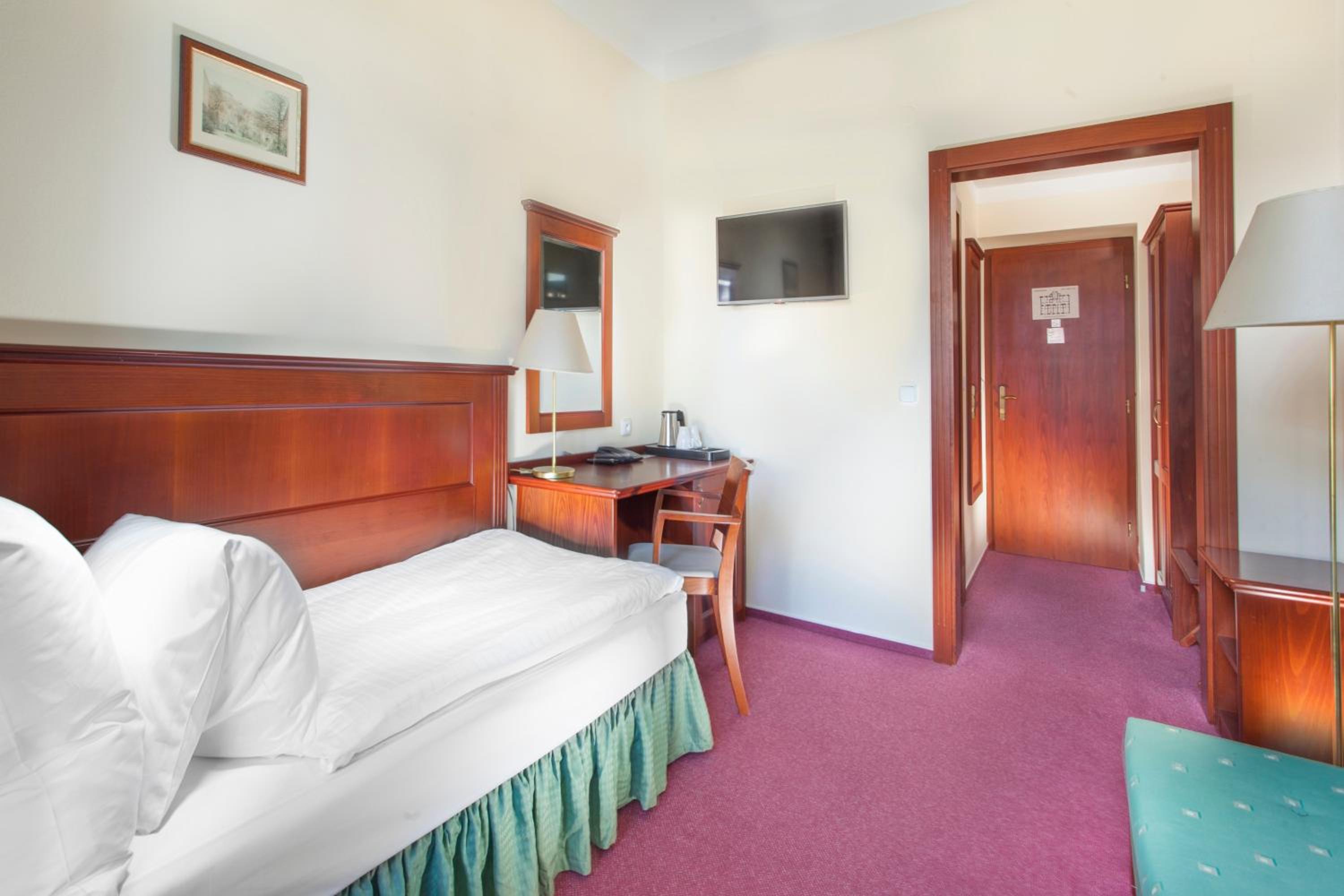 Single Room