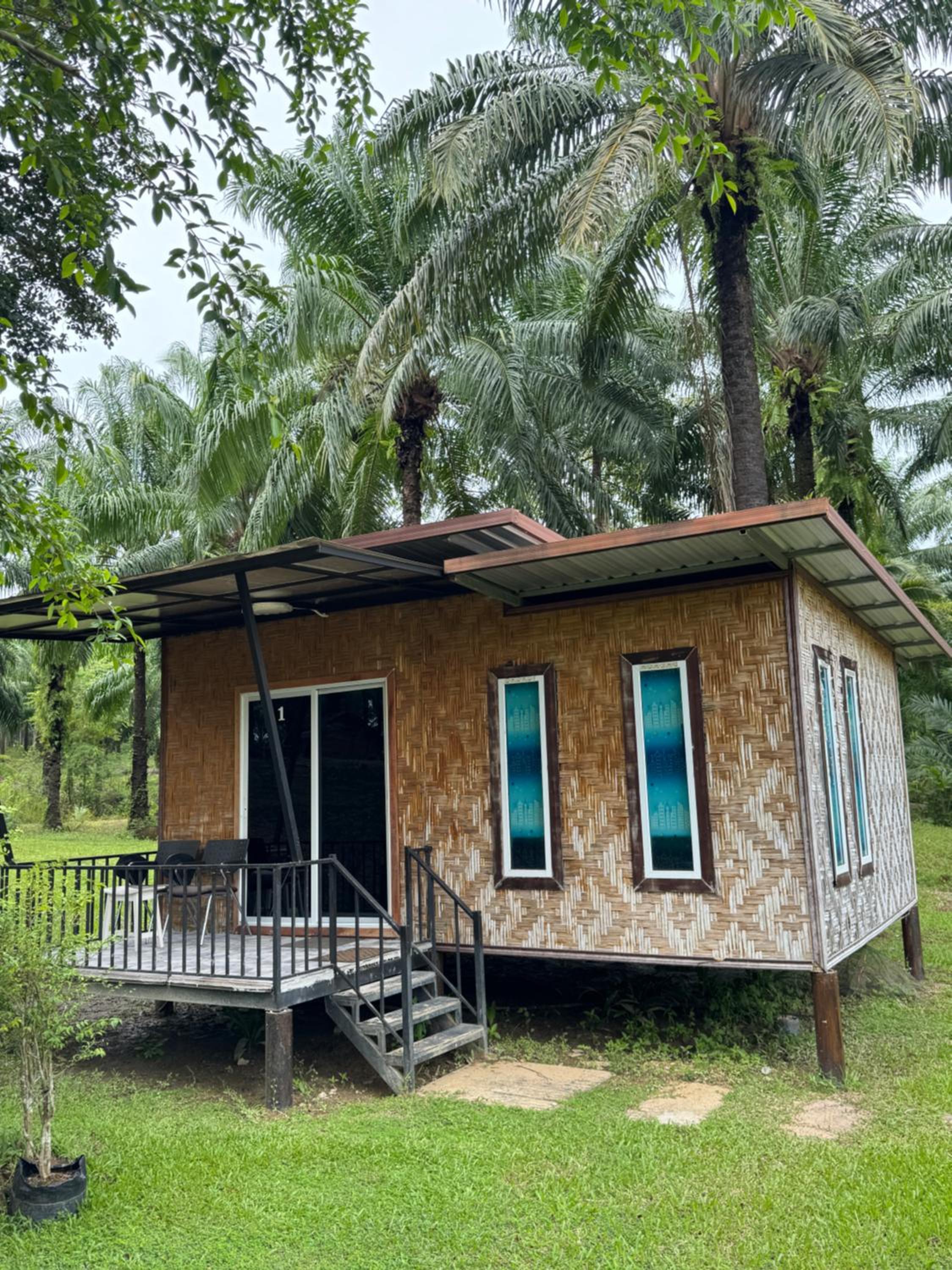 Deluxe Bungalow with Garden View photo 3