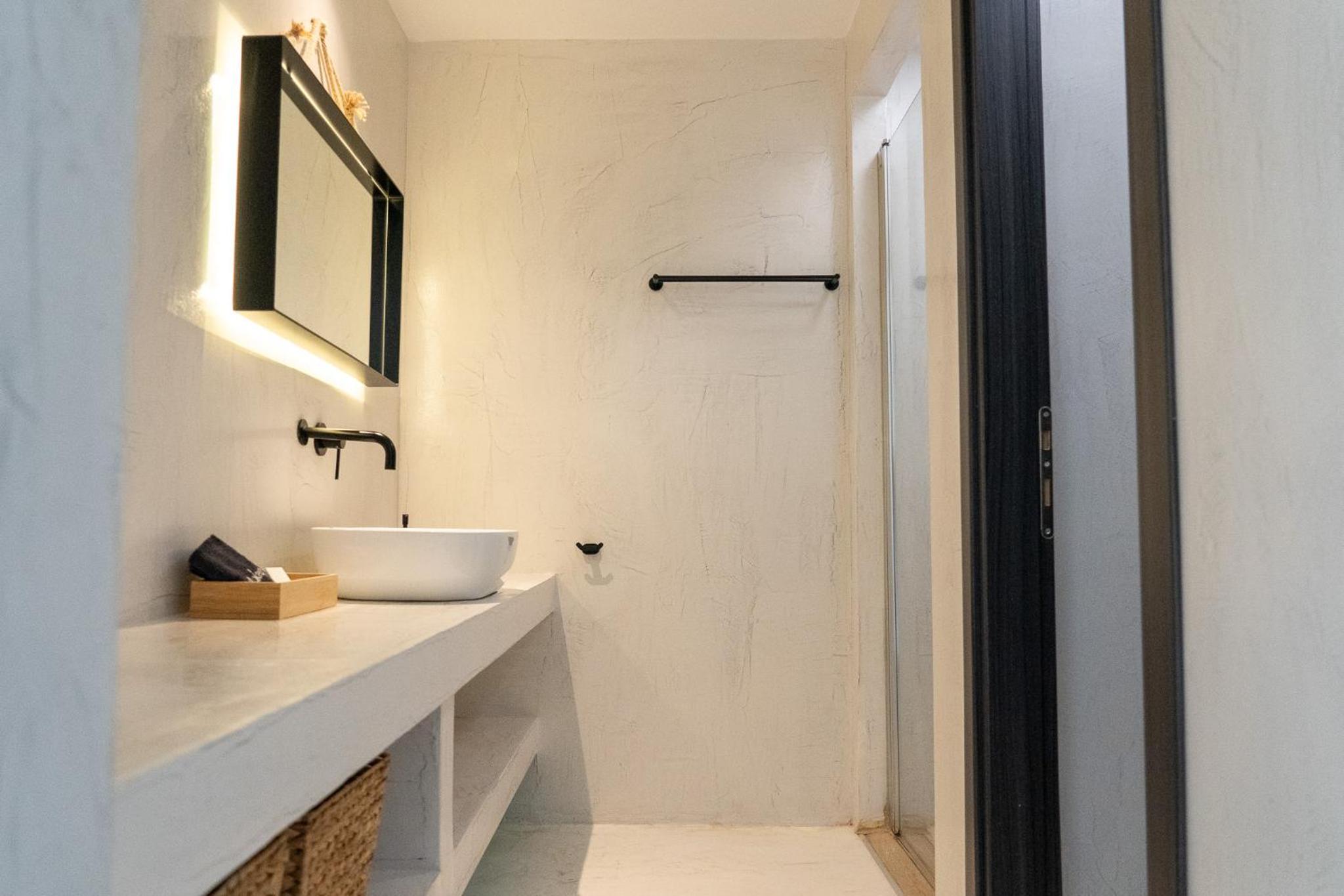 Junior Suite with Sea View and Bathtub