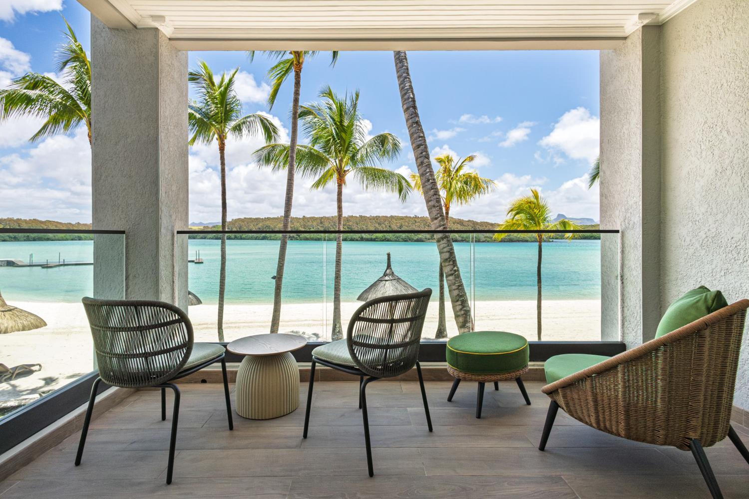 Bay View Room – Honeymooners Only (Adult only)