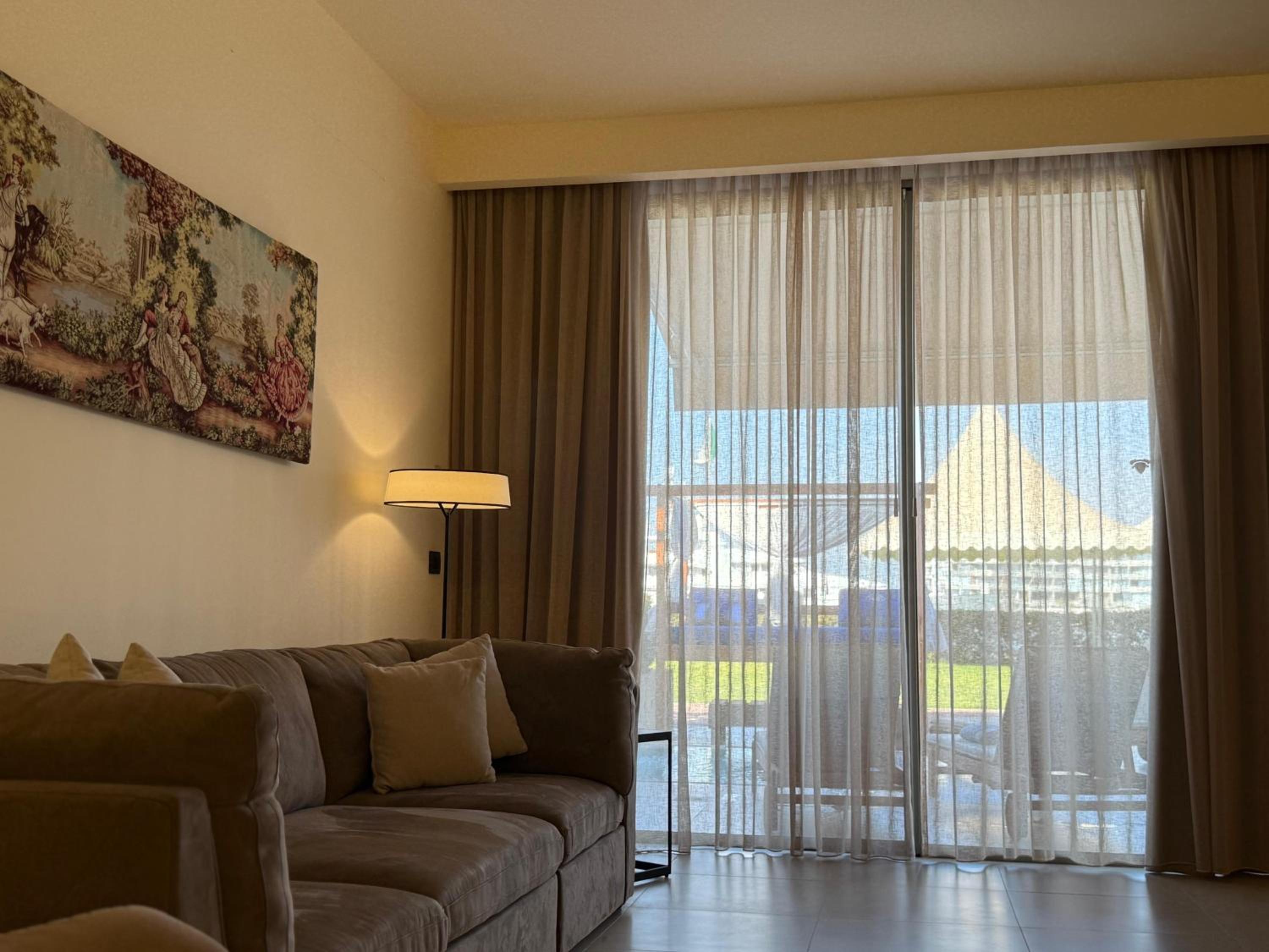 King Suite with Sea View photo 3