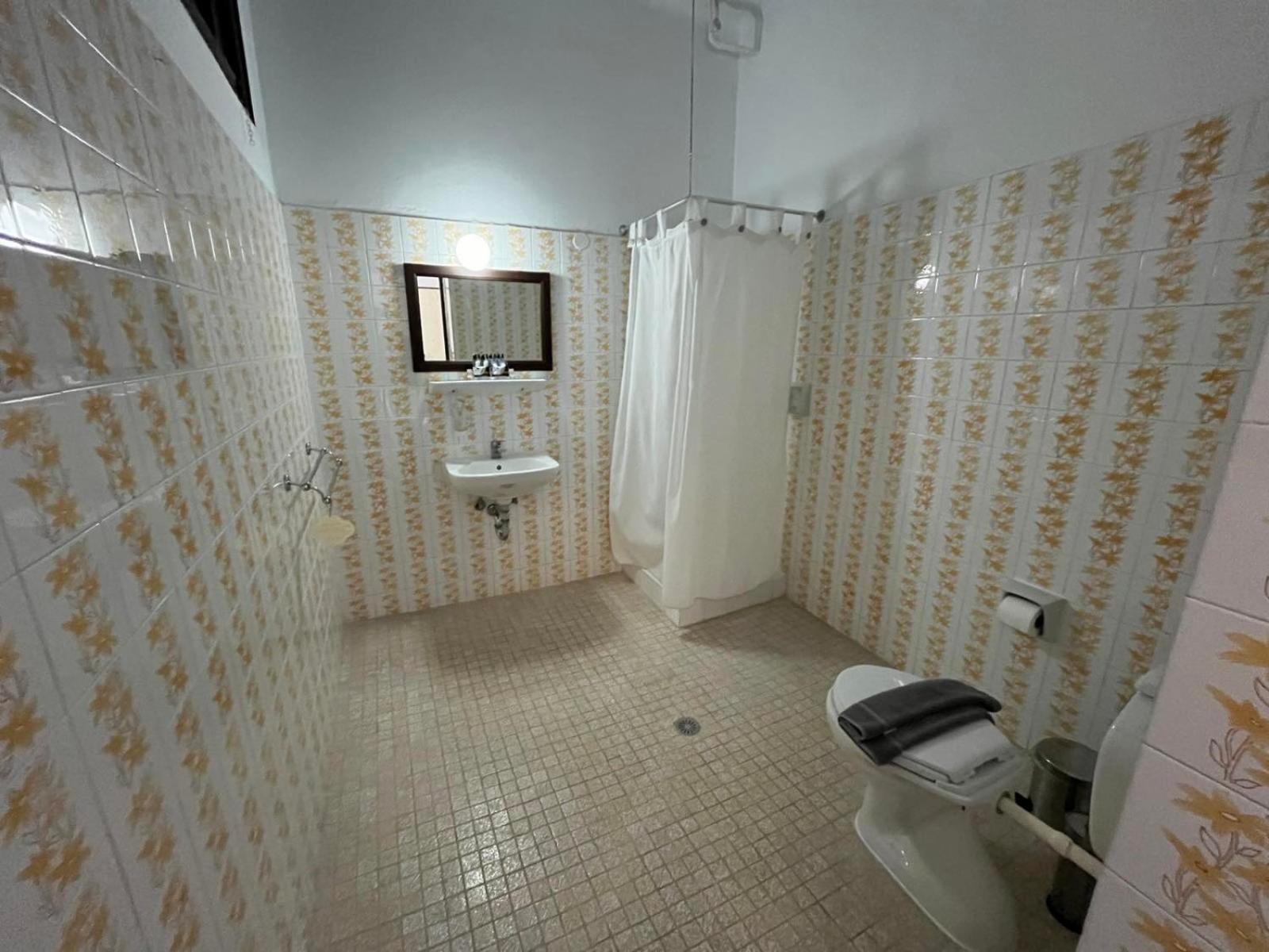Twin Room with Mountain View photo 2
