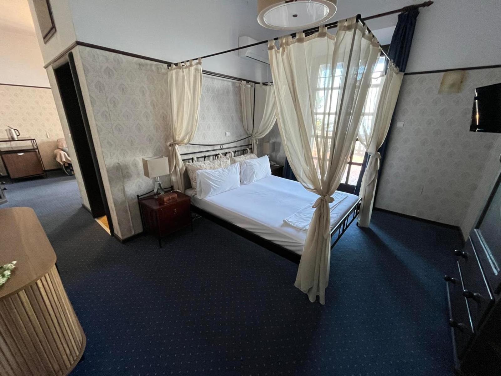 Luxury Suite with Sea View photo 2