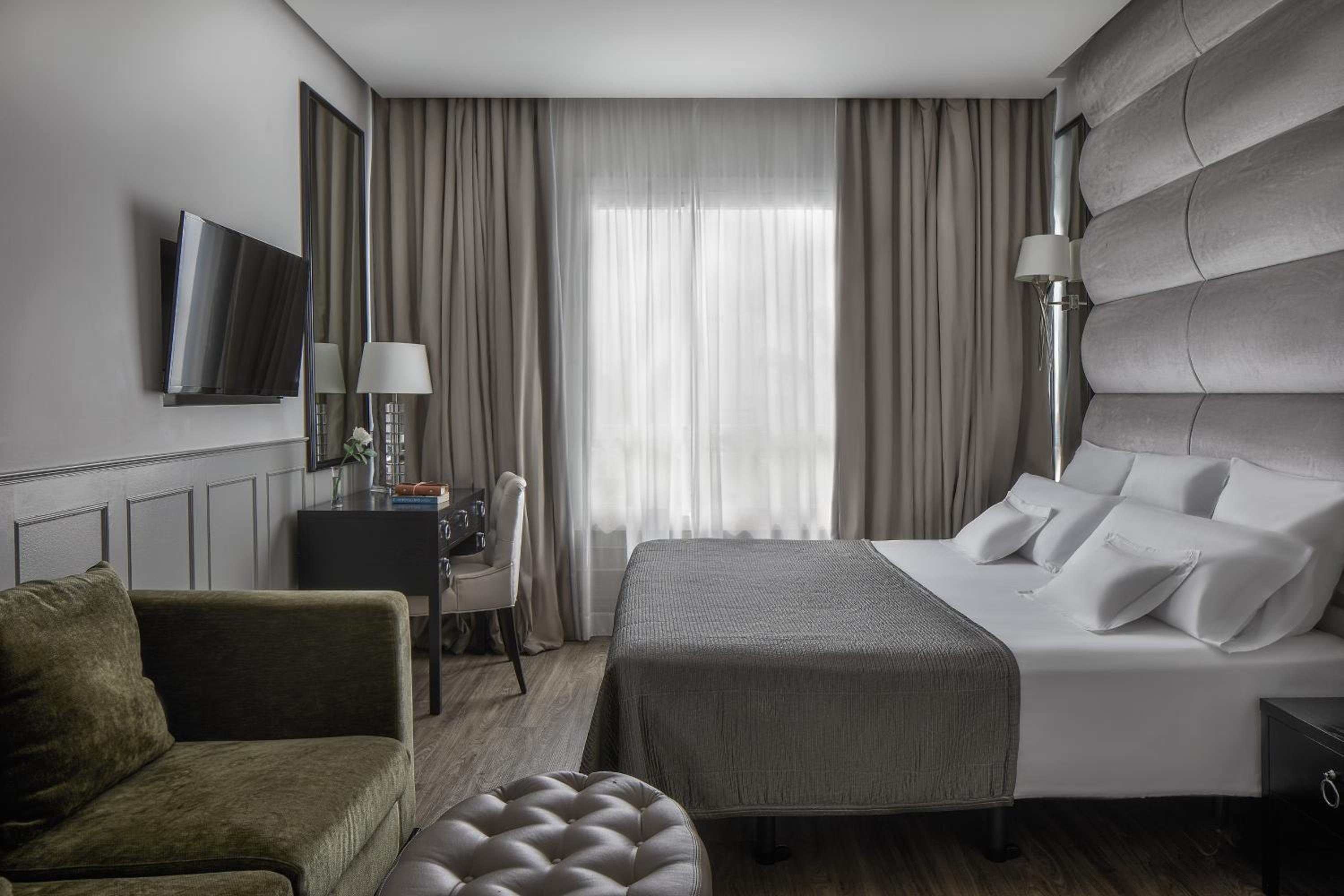 Deluxe Extra Room photo 2